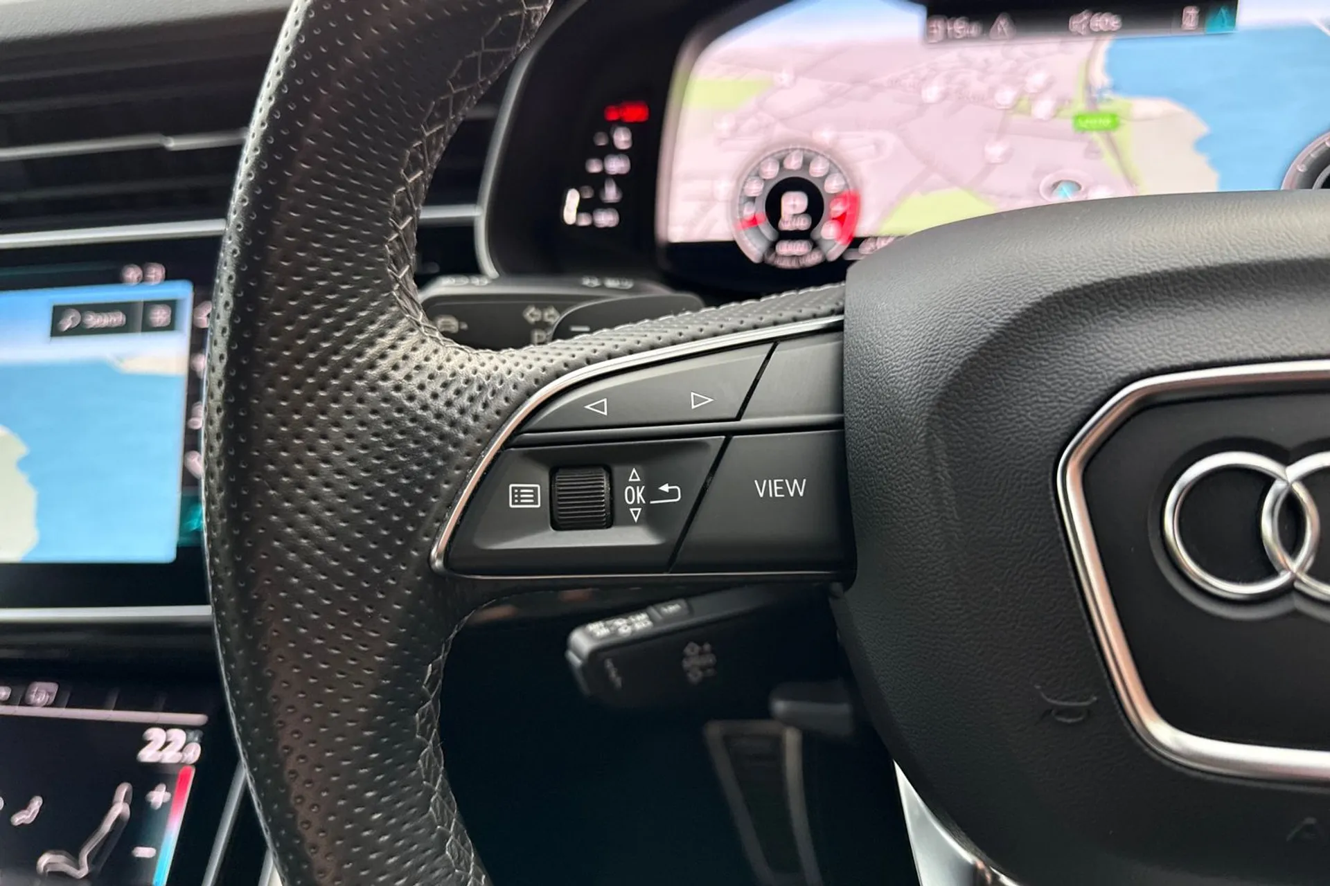 Audi Q7 thumbnail image number 41