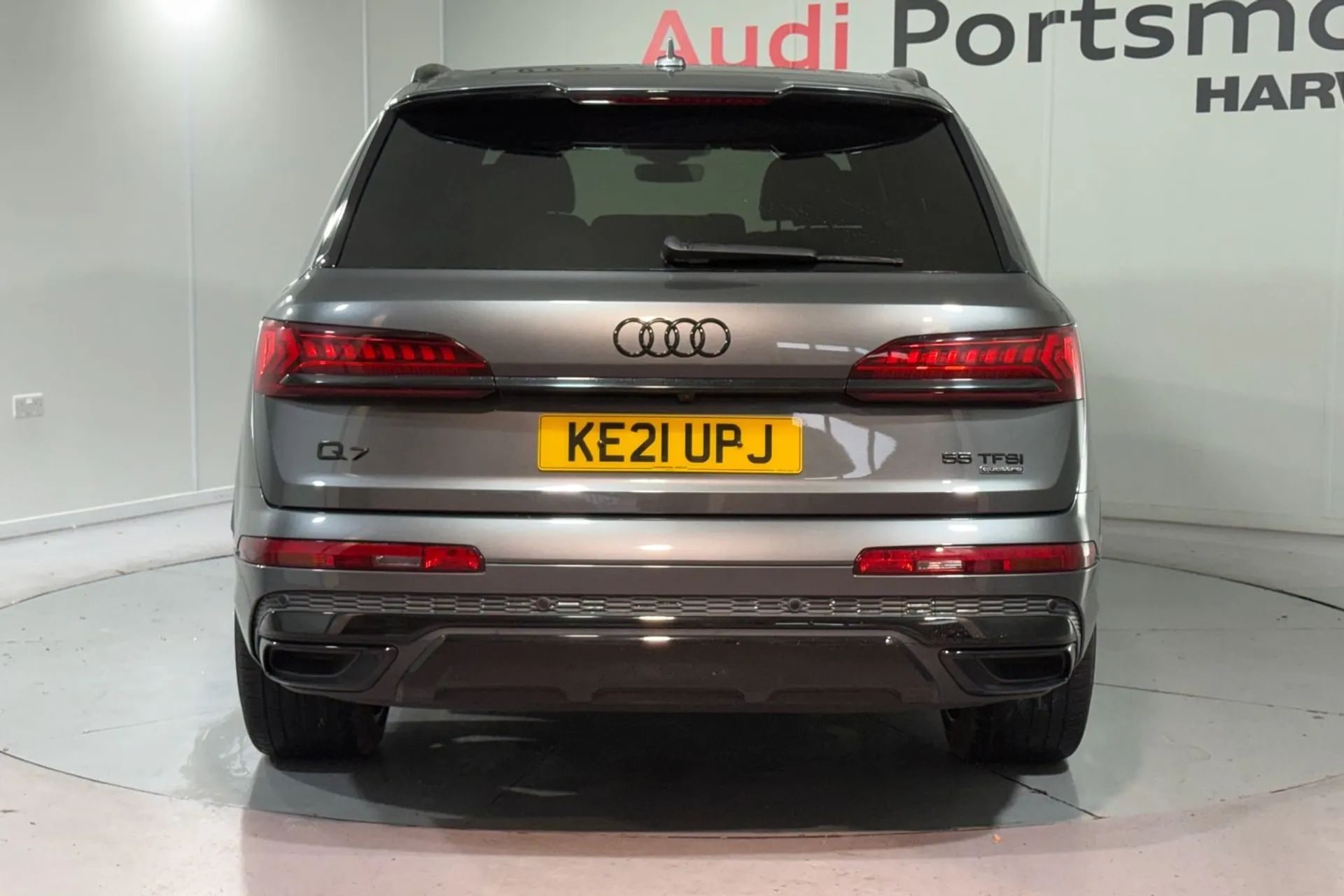 Audi Q7 thumbnail image number 7