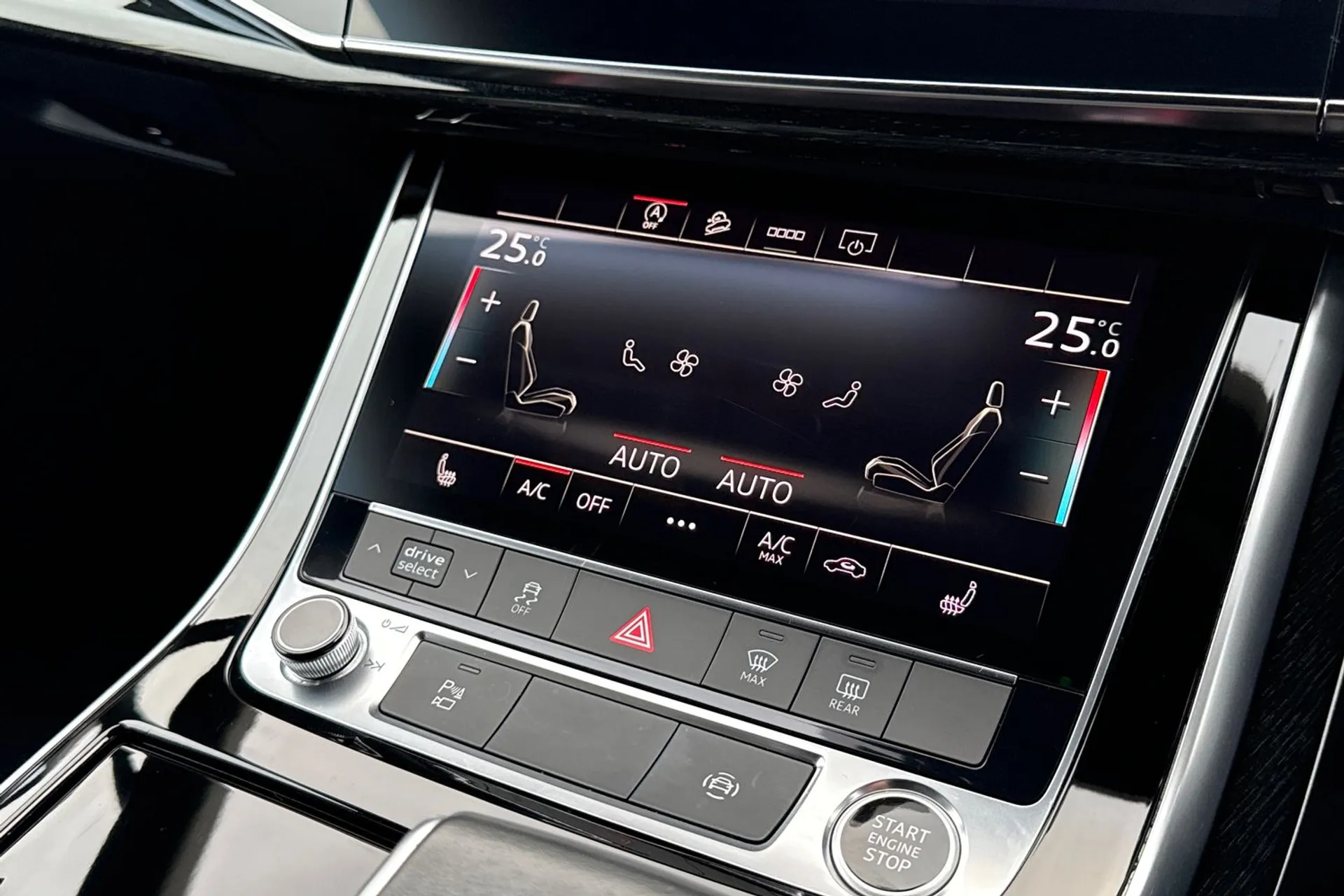 Audi Q7 thumbnail image number 35