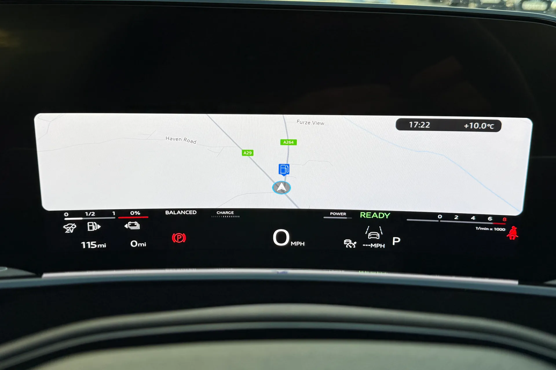 Audi Q3 thumbnail image number 9