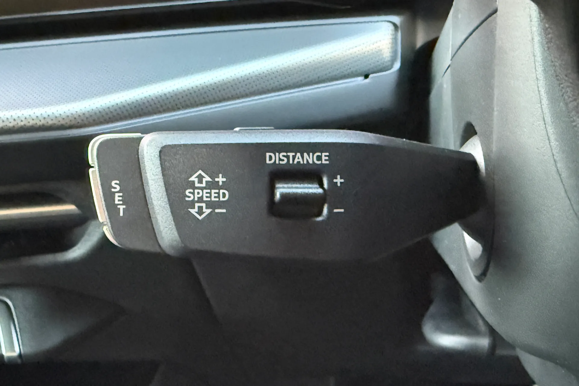 Audi Q3 thumbnail image number 13