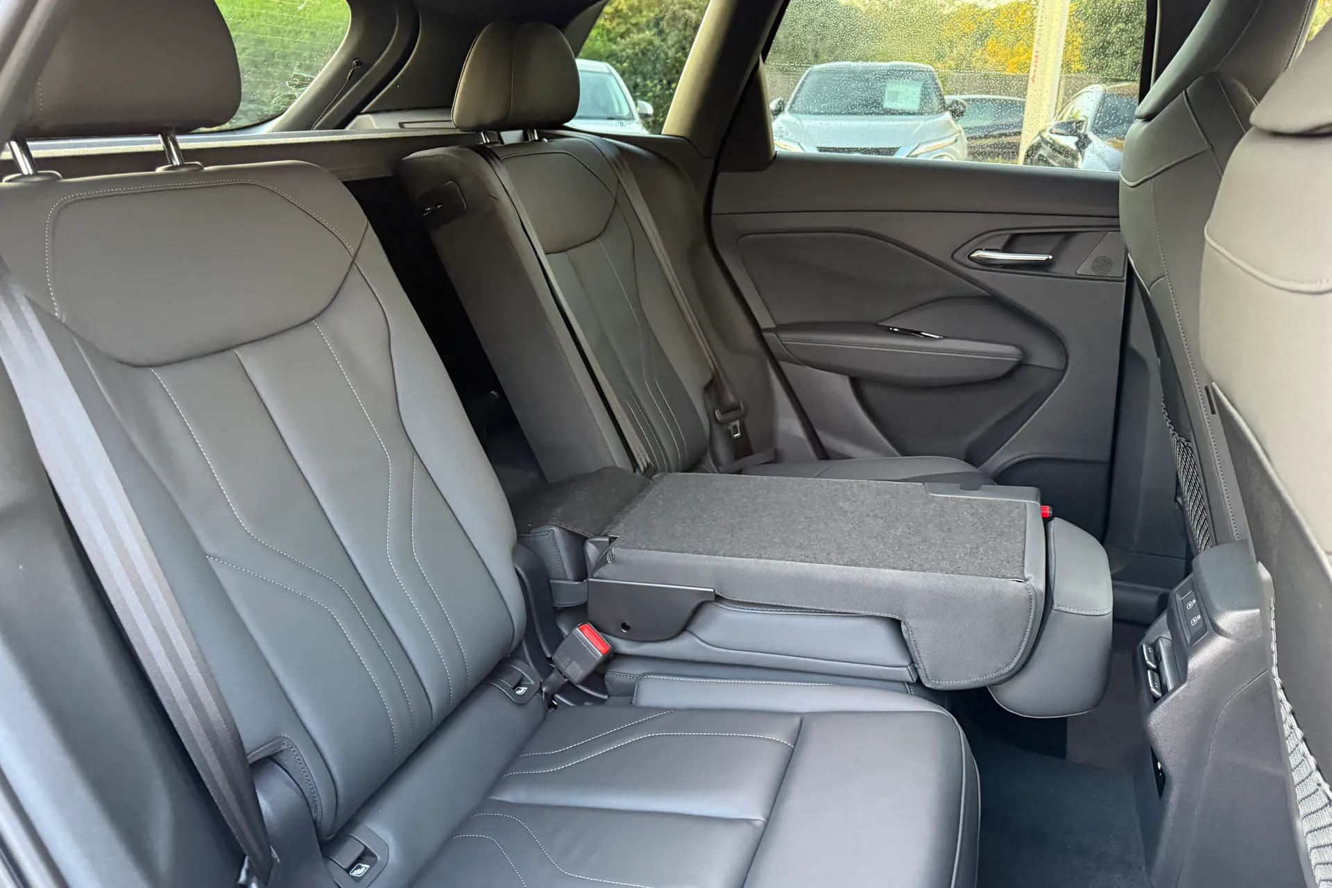 Audi Q3 thumbnail image number 40