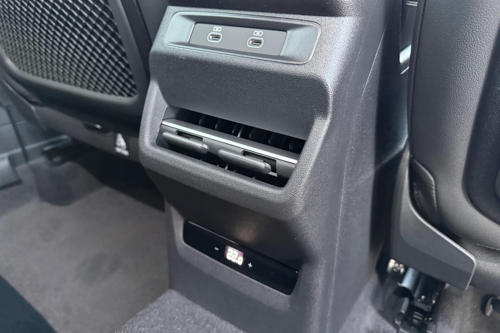 Audi Q3 thumbnail image number 42