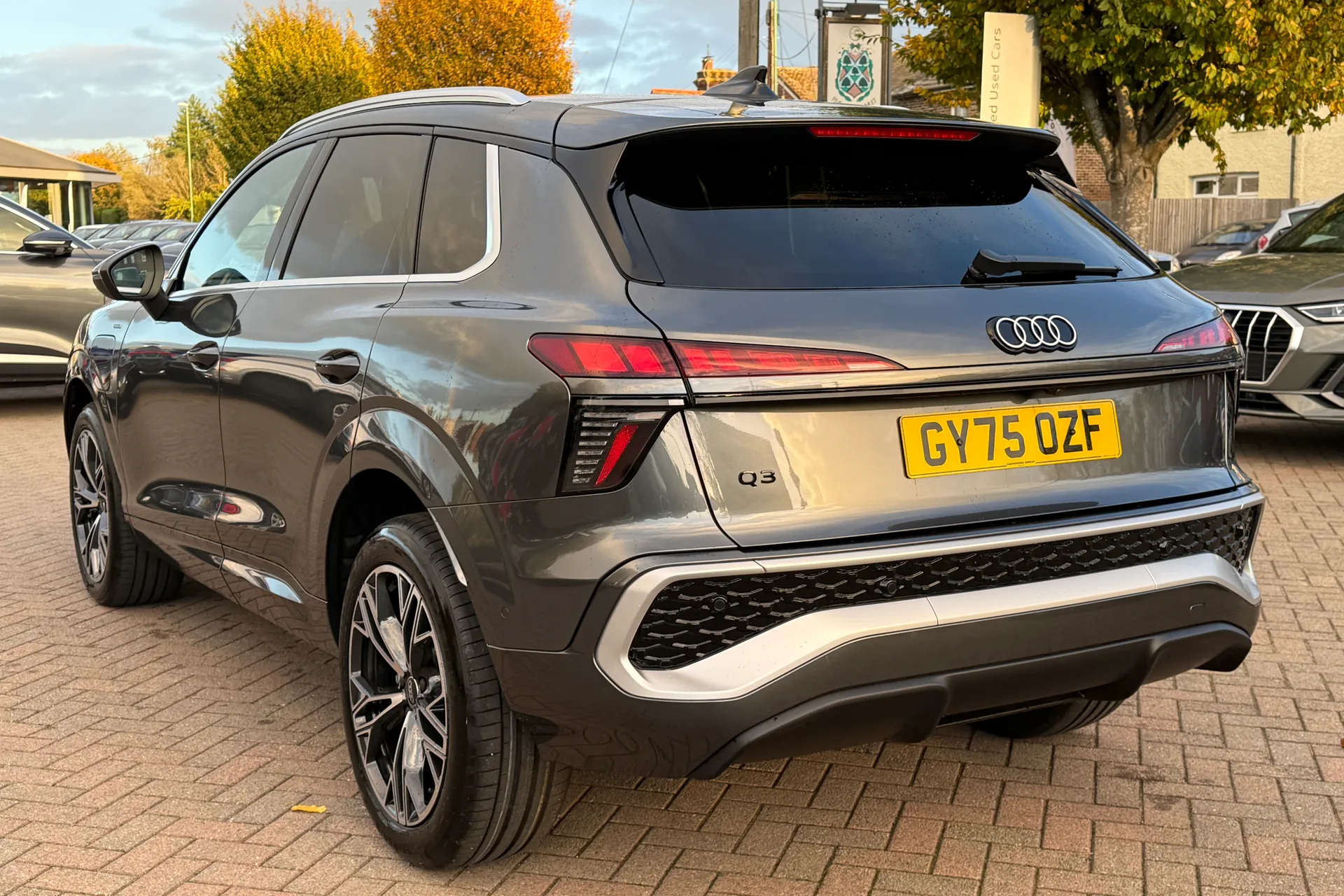 Audi Q3 thumbnail image number 28