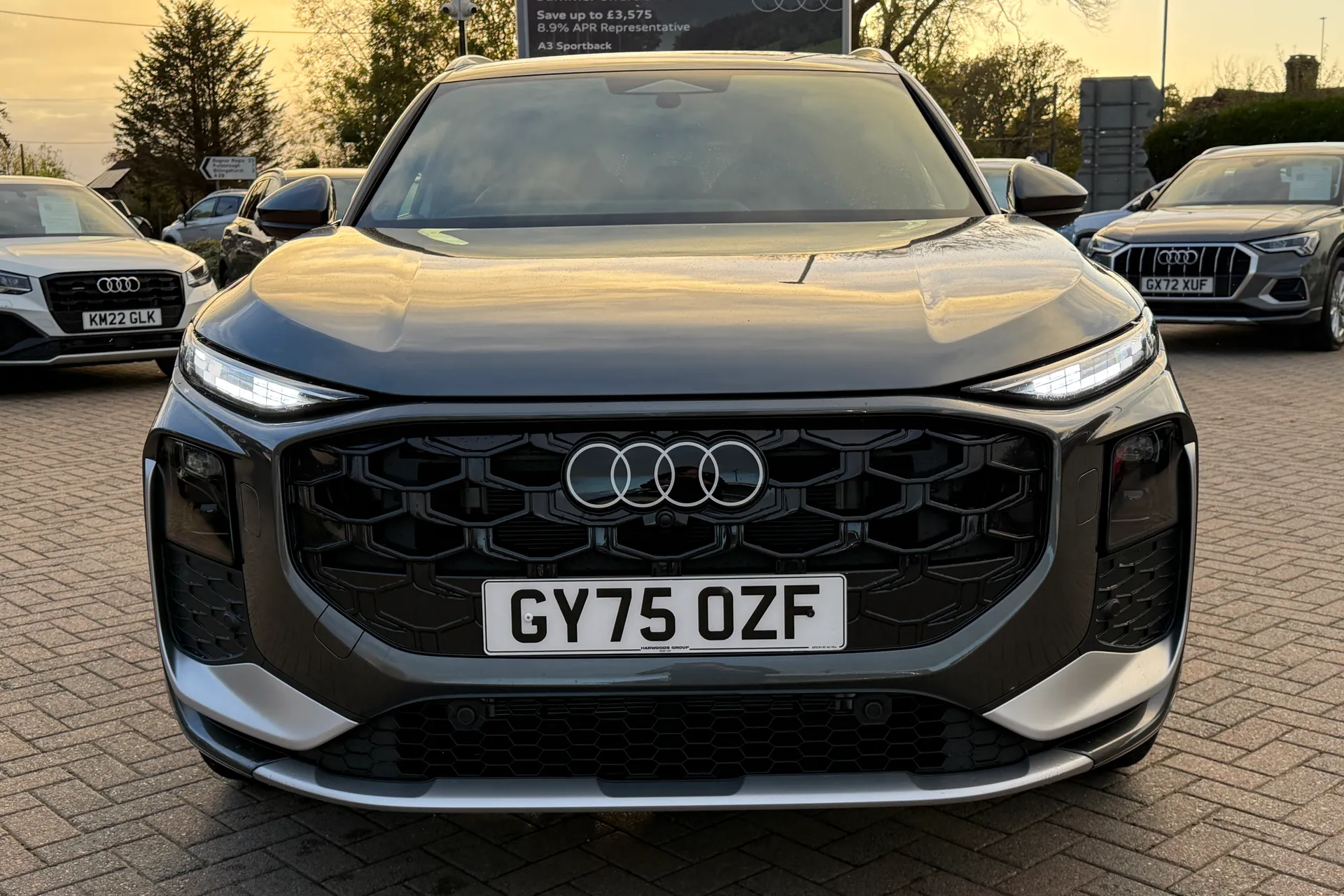 Audi Q3 thumbnail image number 20