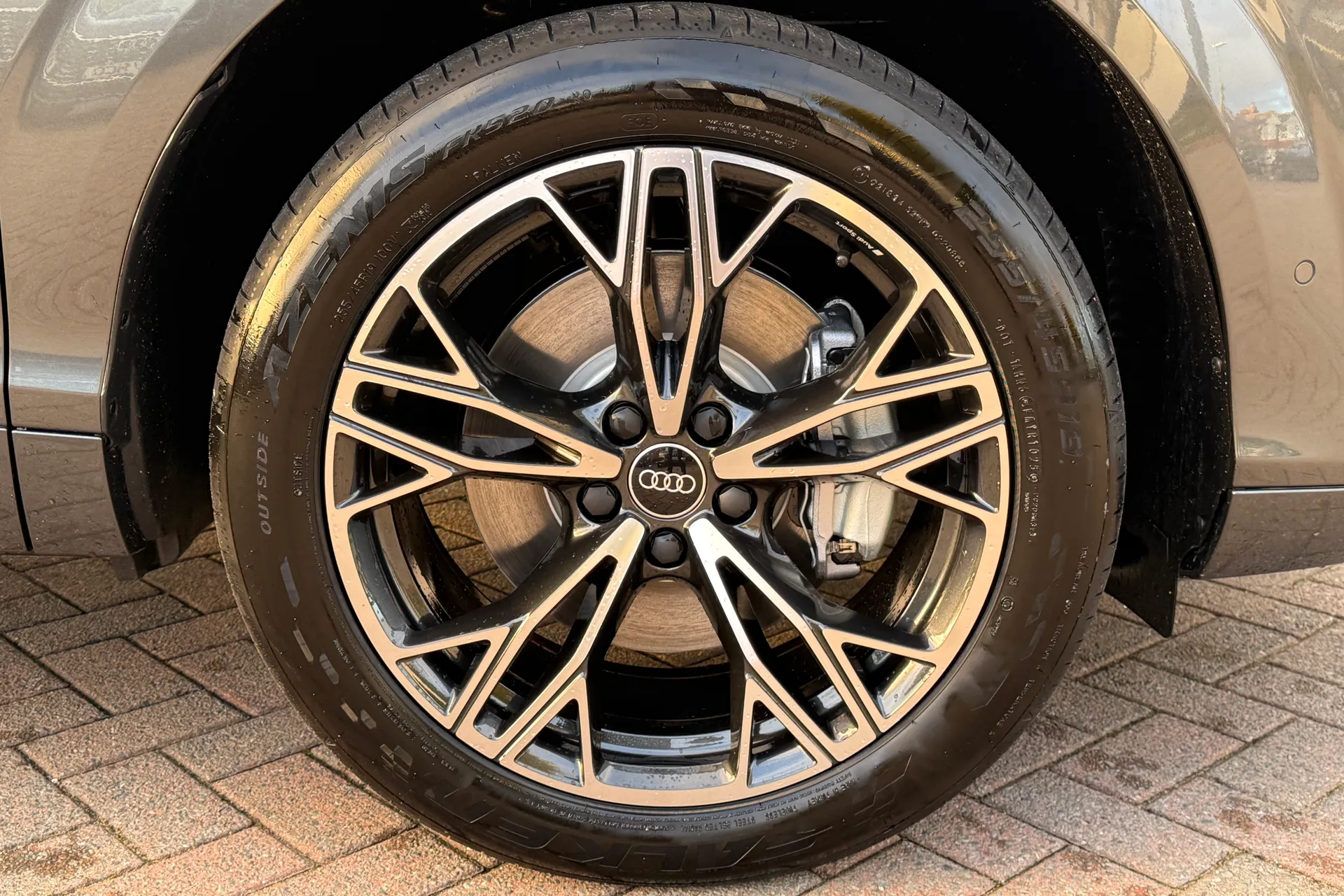 Audi Q3 thumbnail image number 43