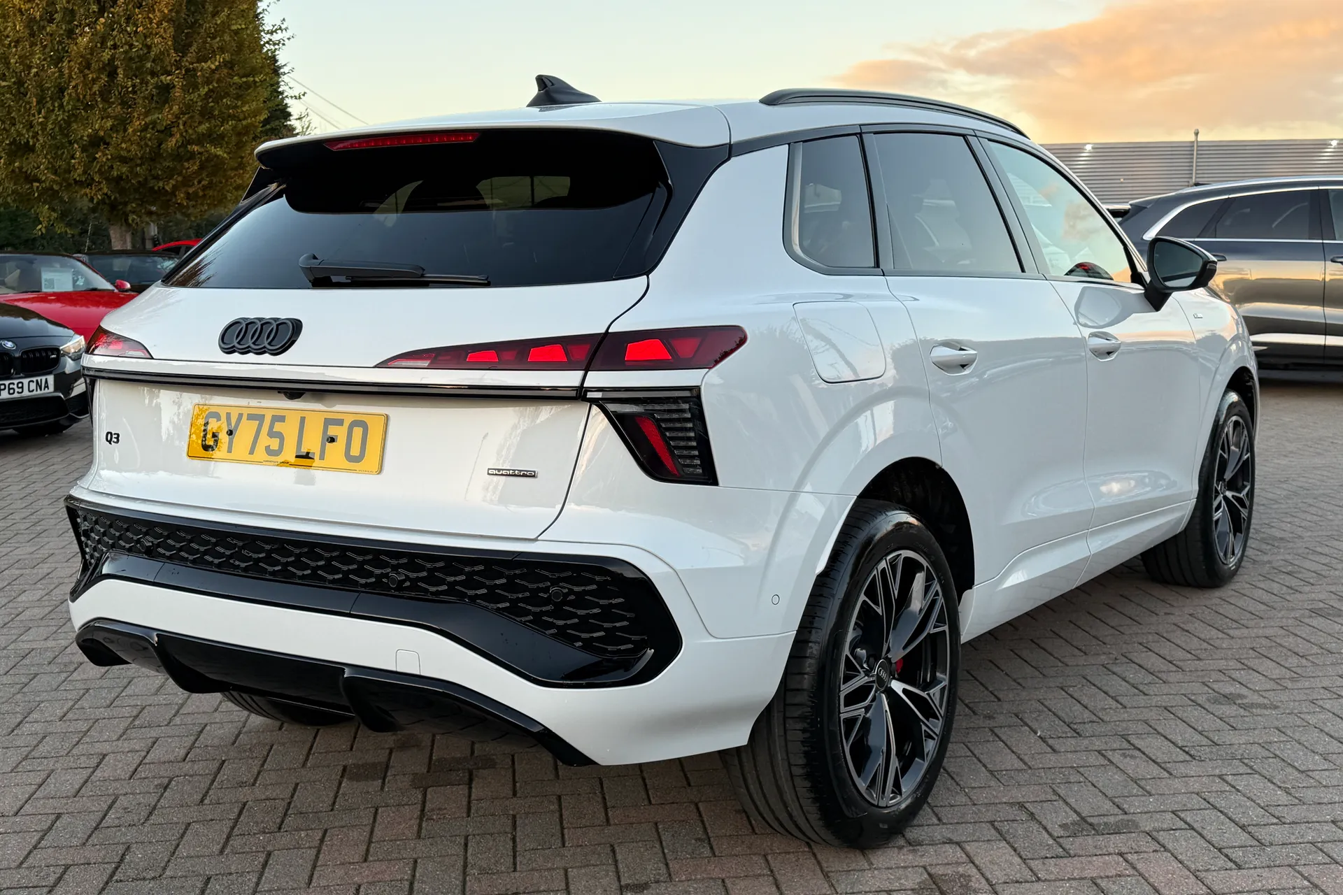 Audi Q3 thumbnail image number 30