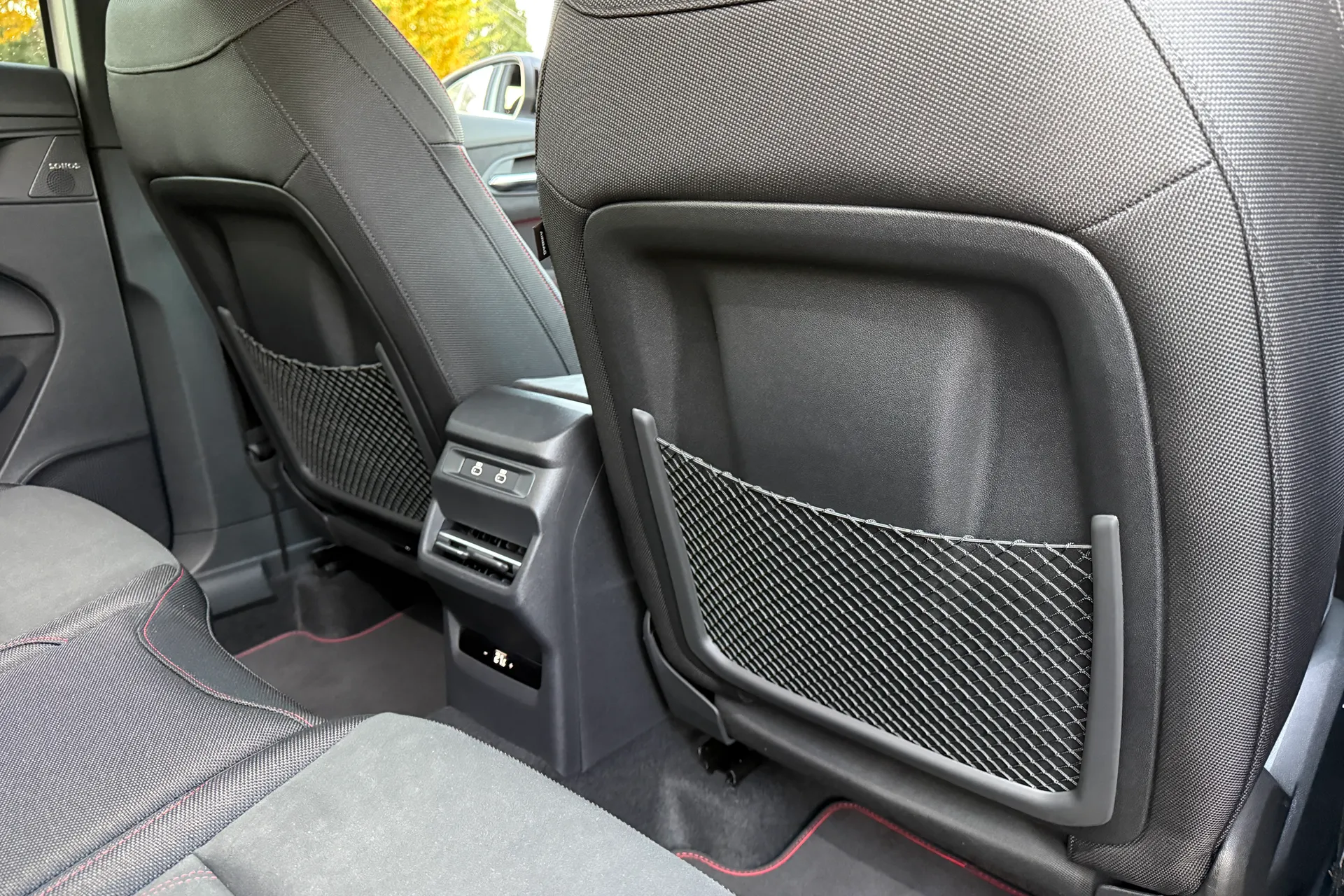 Audi Q3 thumbnail image number 45