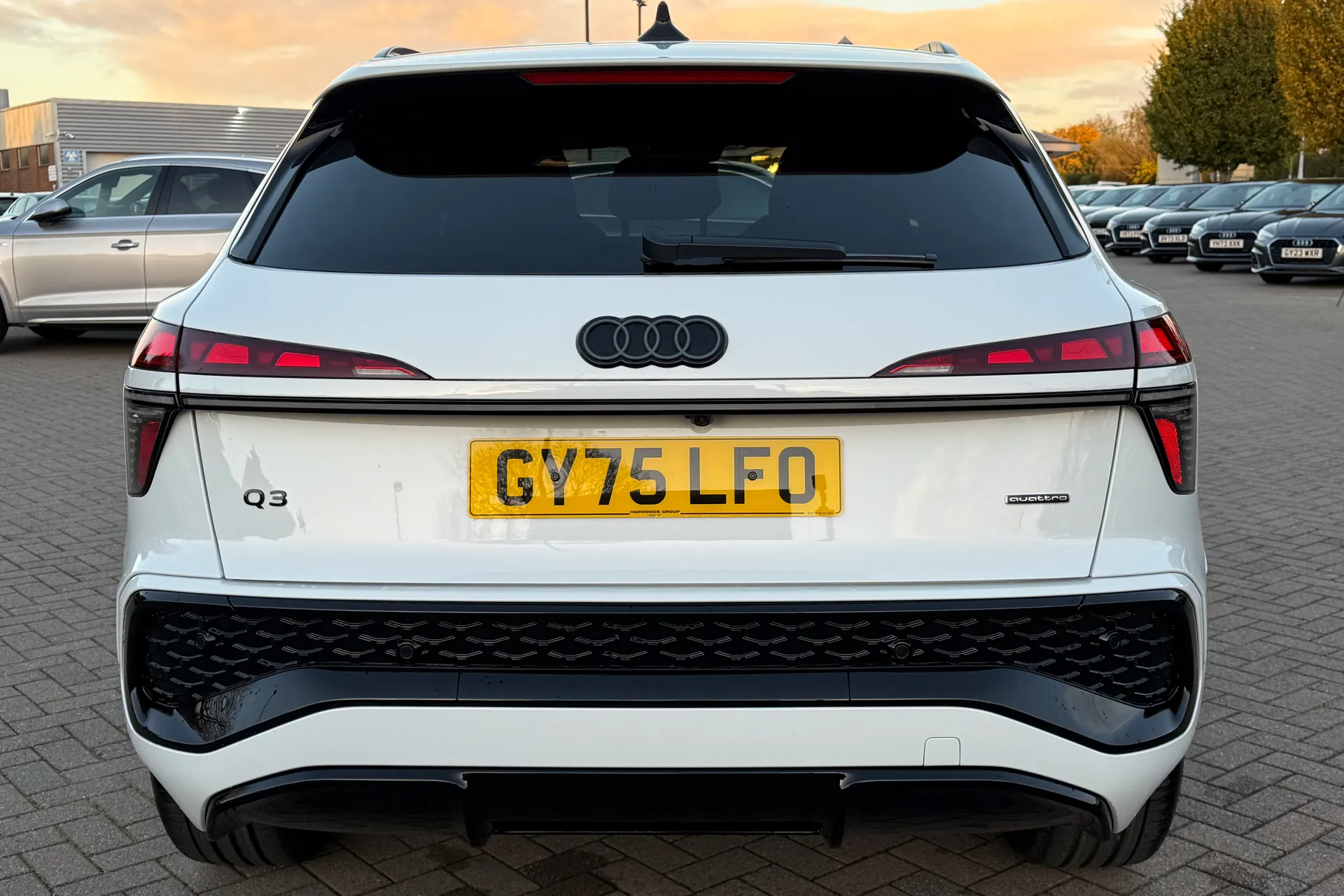 Audi Q3 thumbnail image number 31