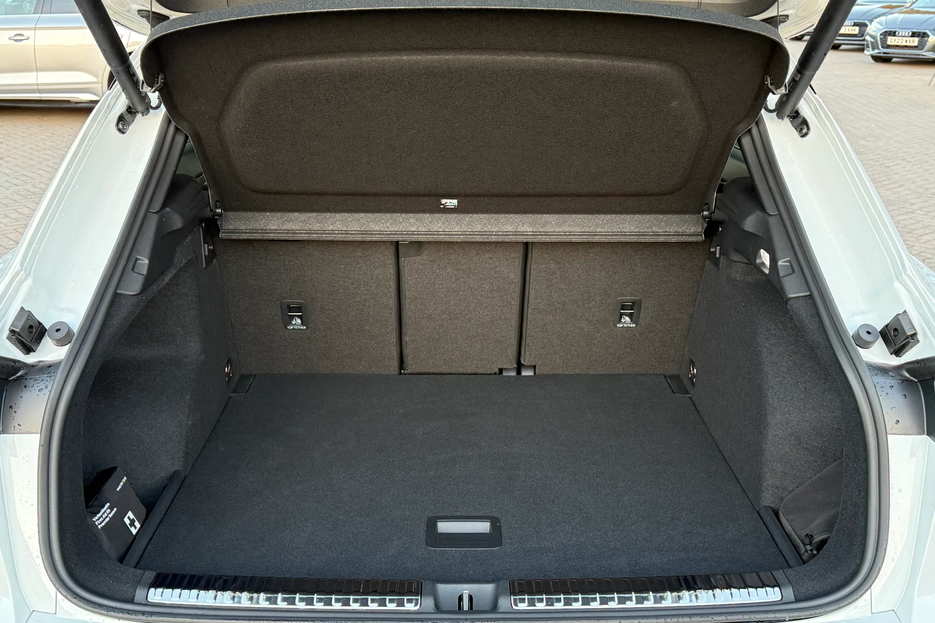 Audi Q3 thumbnail image number 33