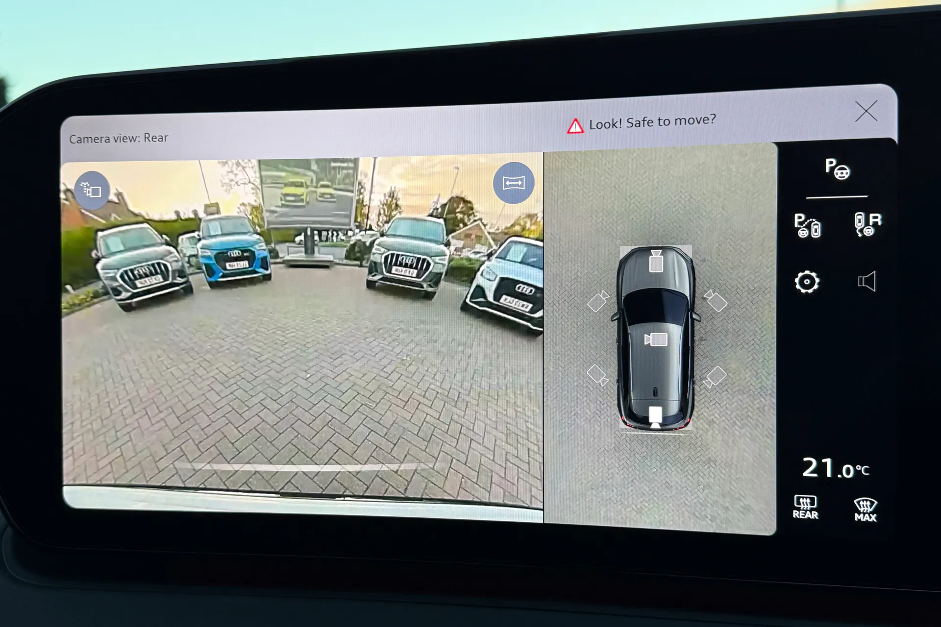 Audi Q3 thumbnail image number 4