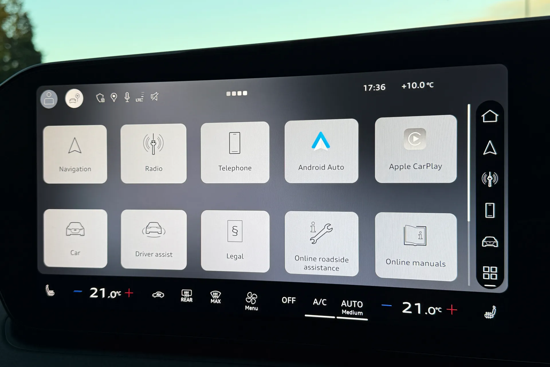 Audi Q3 thumbnail image number 9