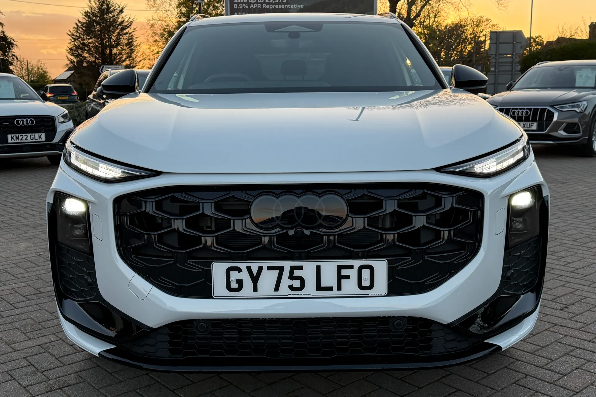 Audi Q3 thumbnail image number 24