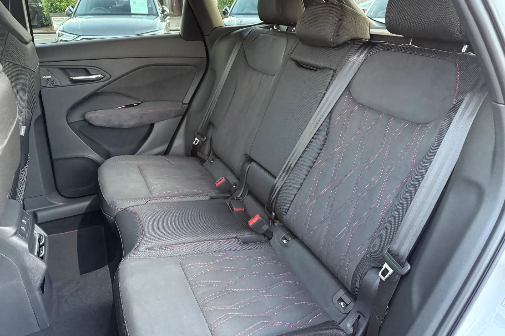 Audi Q3 thumbnail image number 41