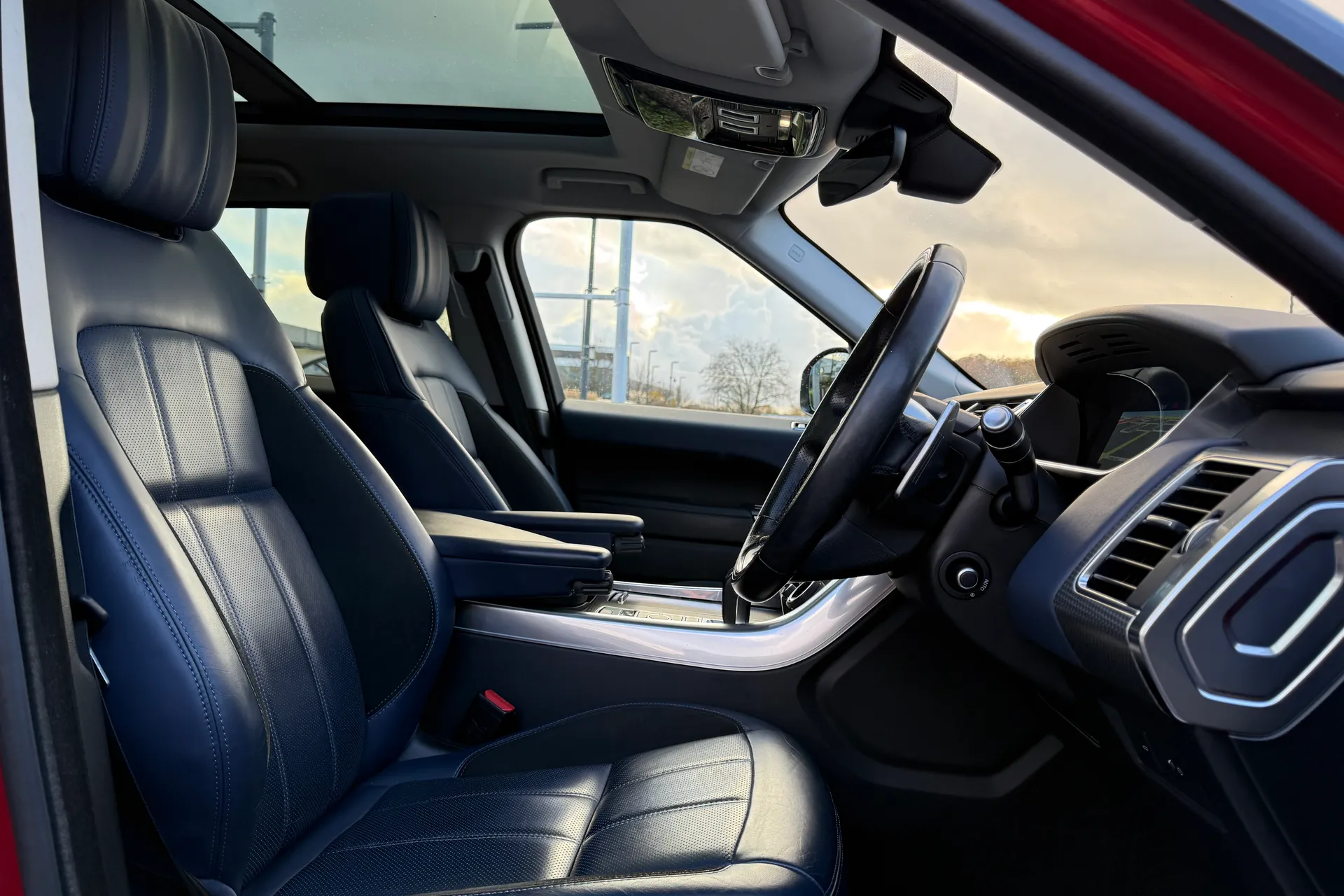 LAND ROVER RANGE ROVER SPORT thumbnail image number 51