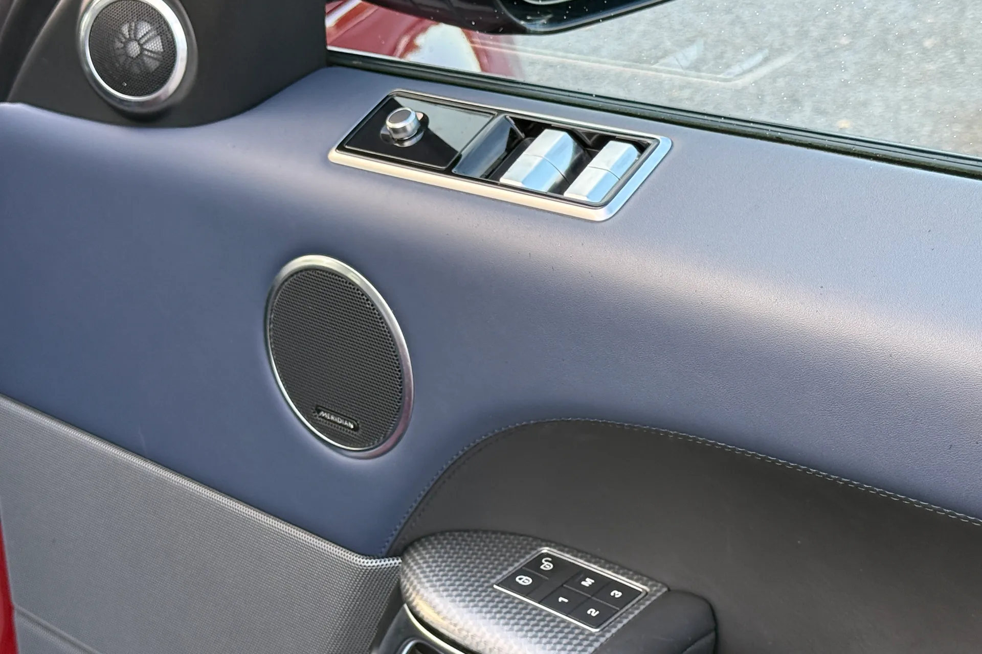 LAND ROVER RANGE ROVER SPORT thumbnail image number 27