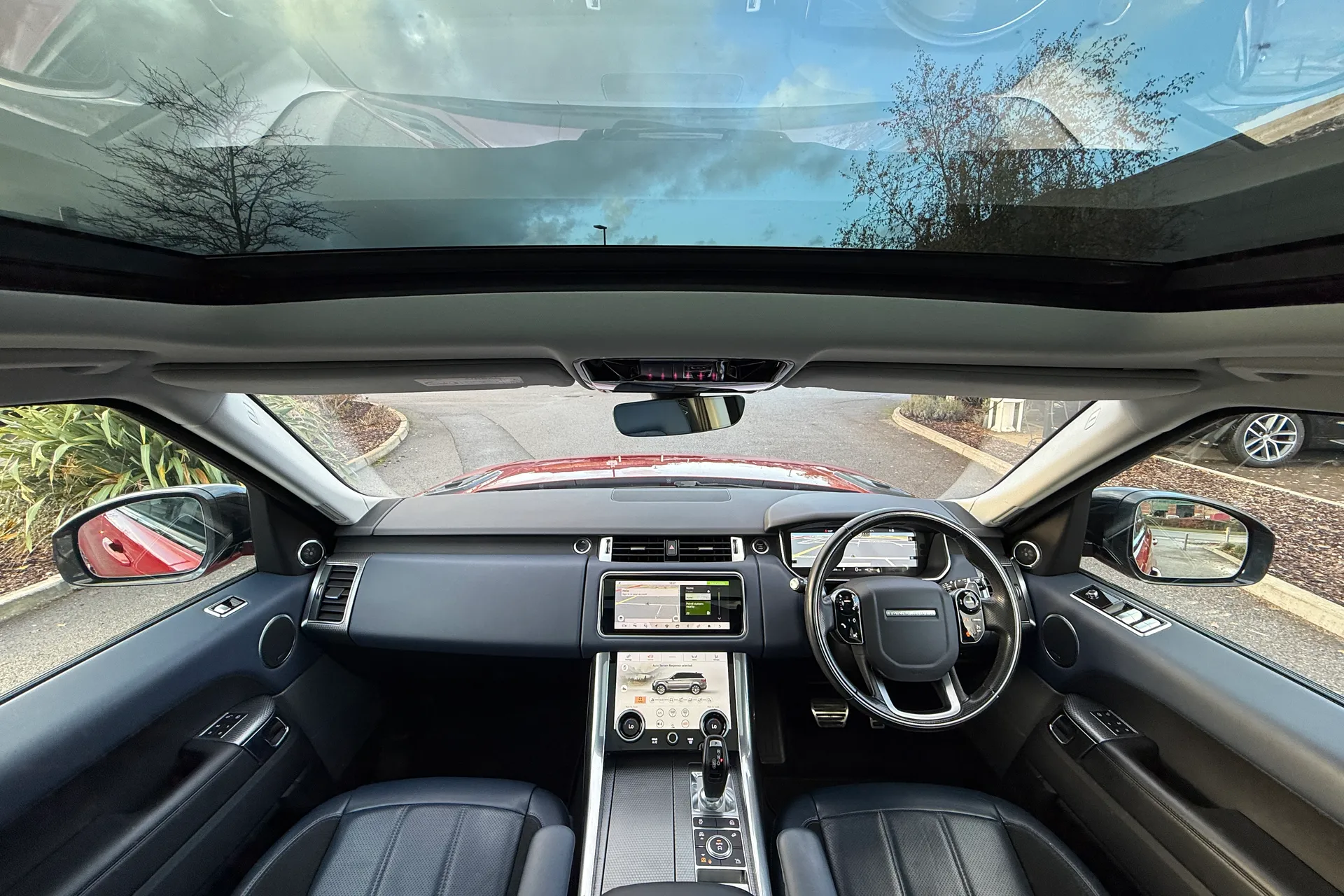 LAND ROVER RANGE ROVER SPORT thumbnail image number 2