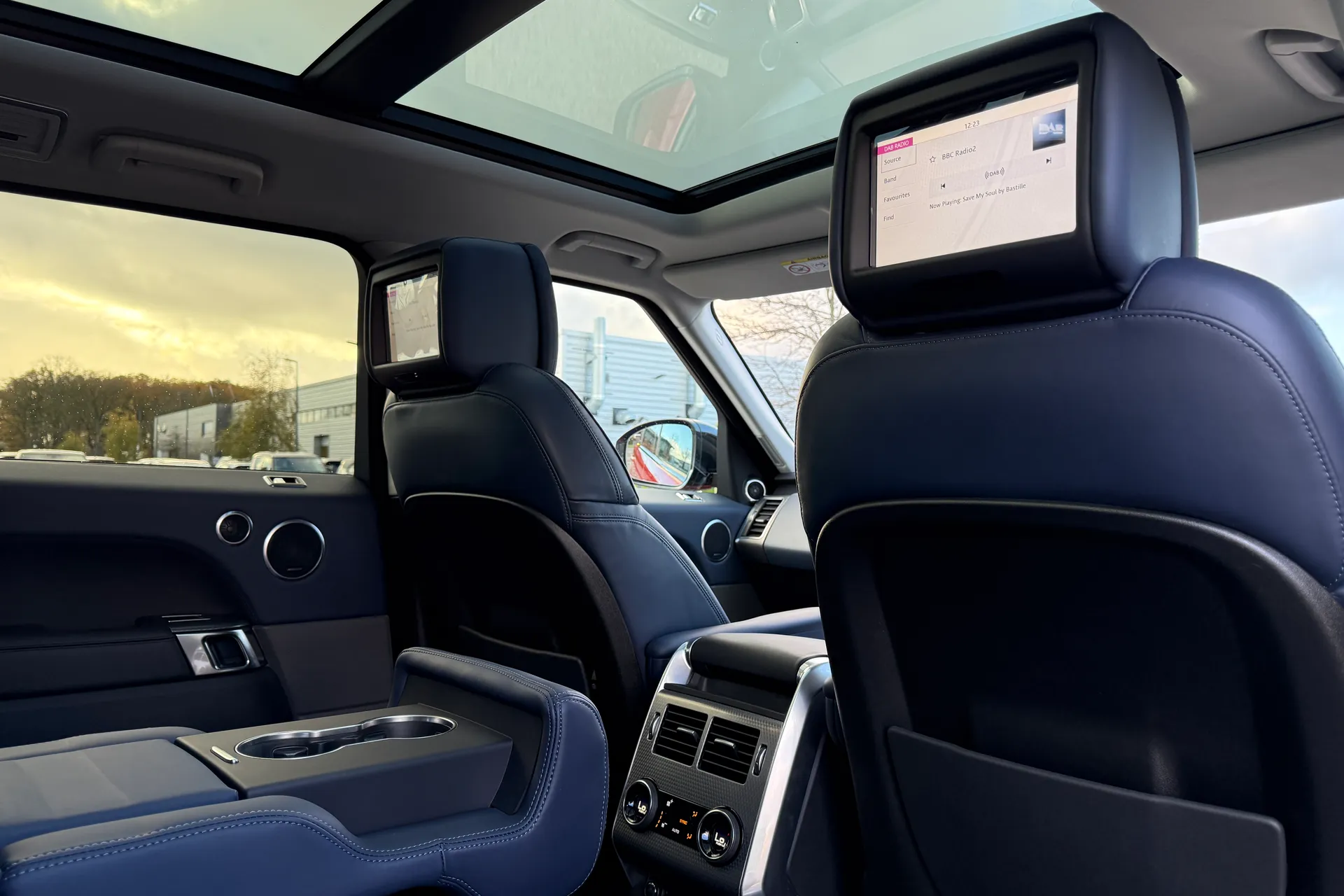 LAND ROVER RANGE ROVER SPORT thumbnail image number 46