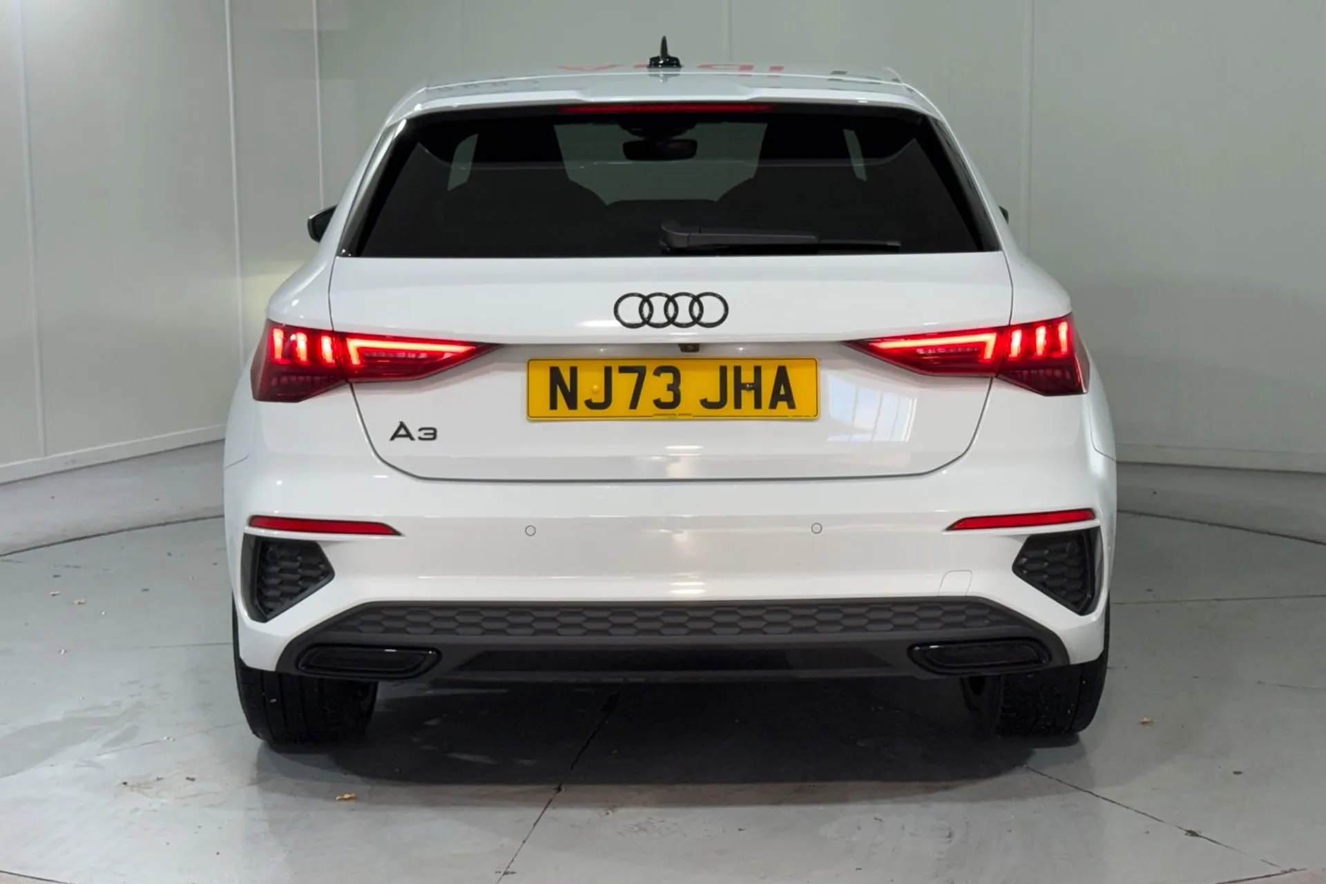 Audi A3 thumbnail image number 7