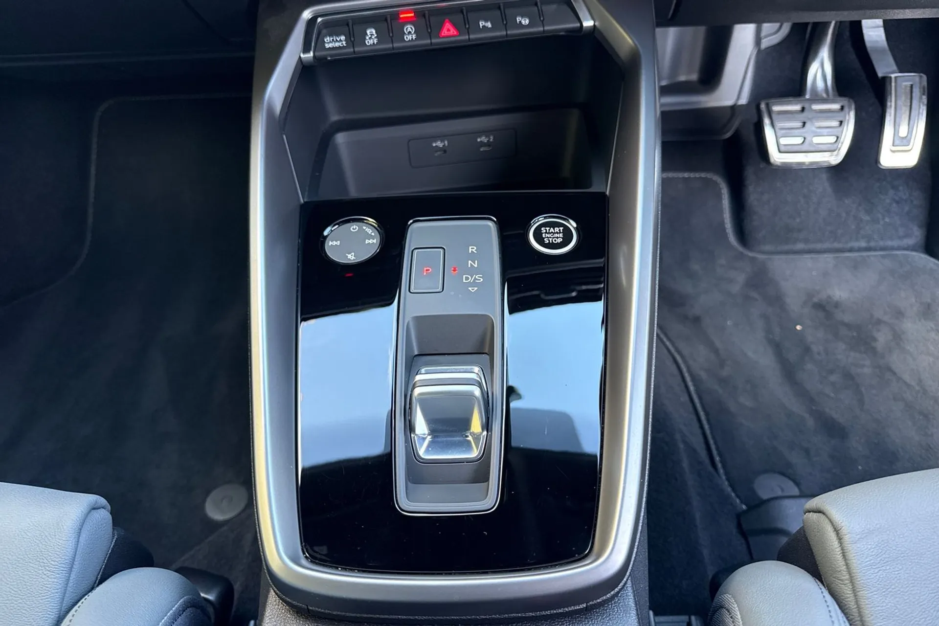 Audi A3 thumbnail image number 41