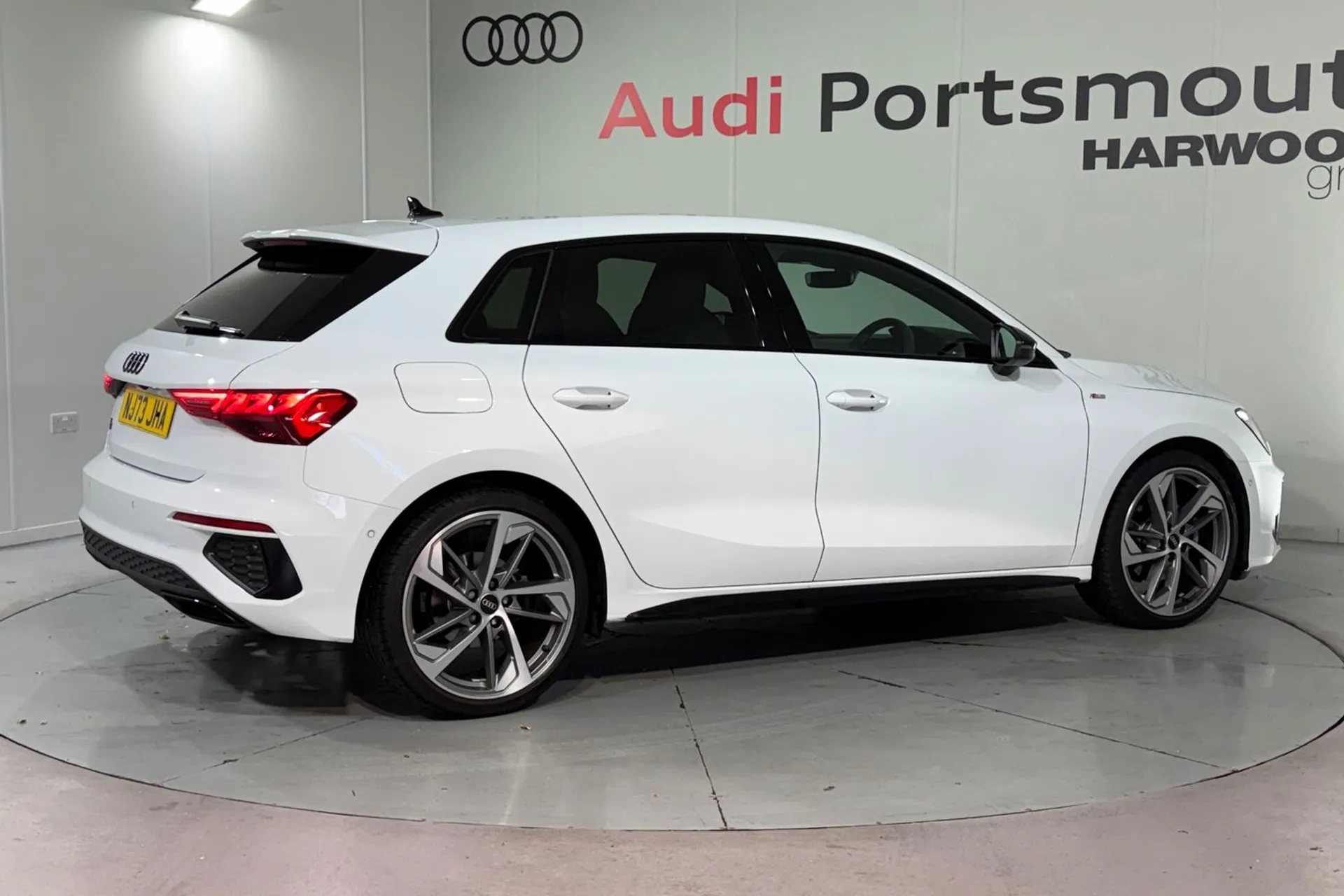 Audi A3 thumbnail image number 10