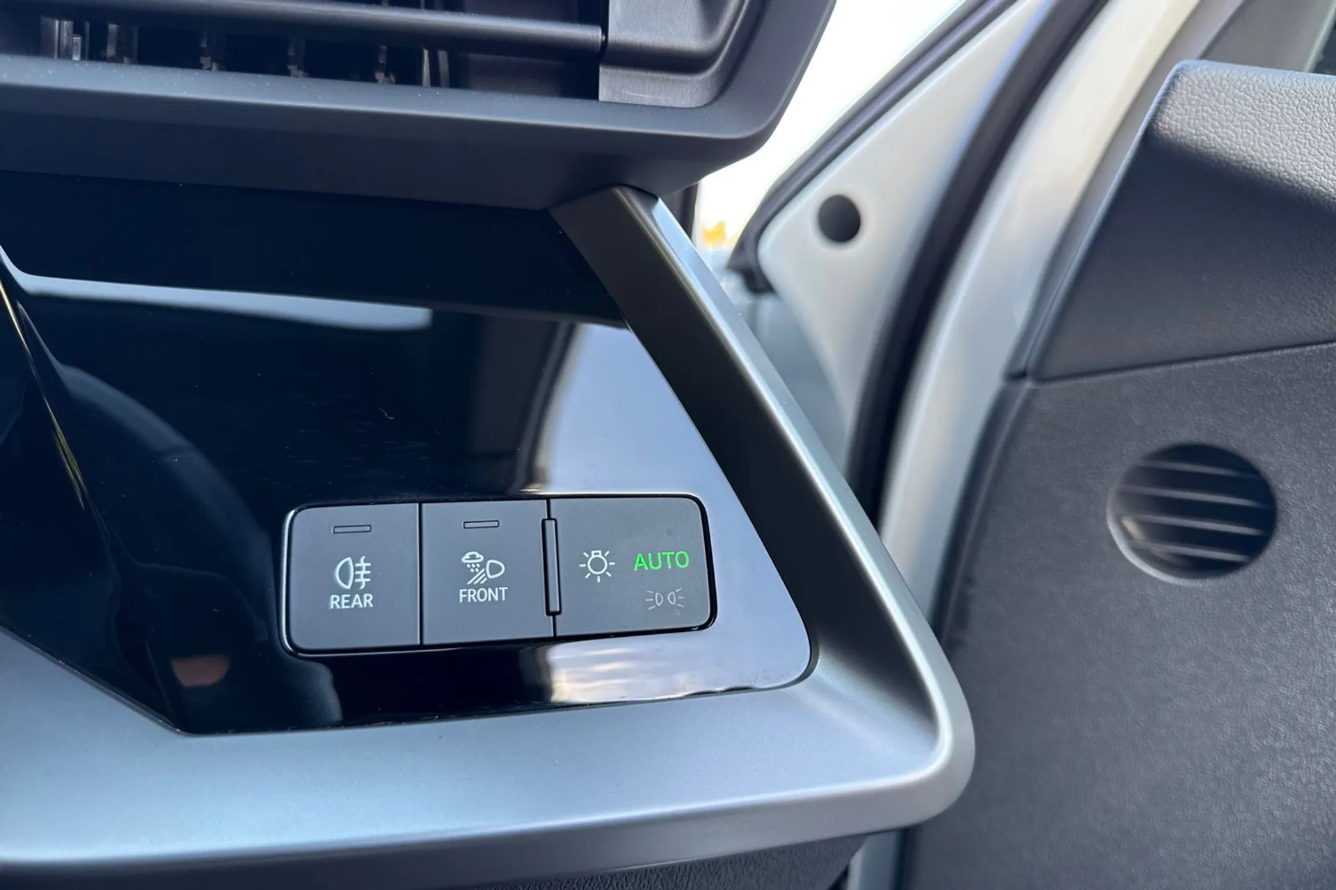 Audi A3 thumbnail image number 48