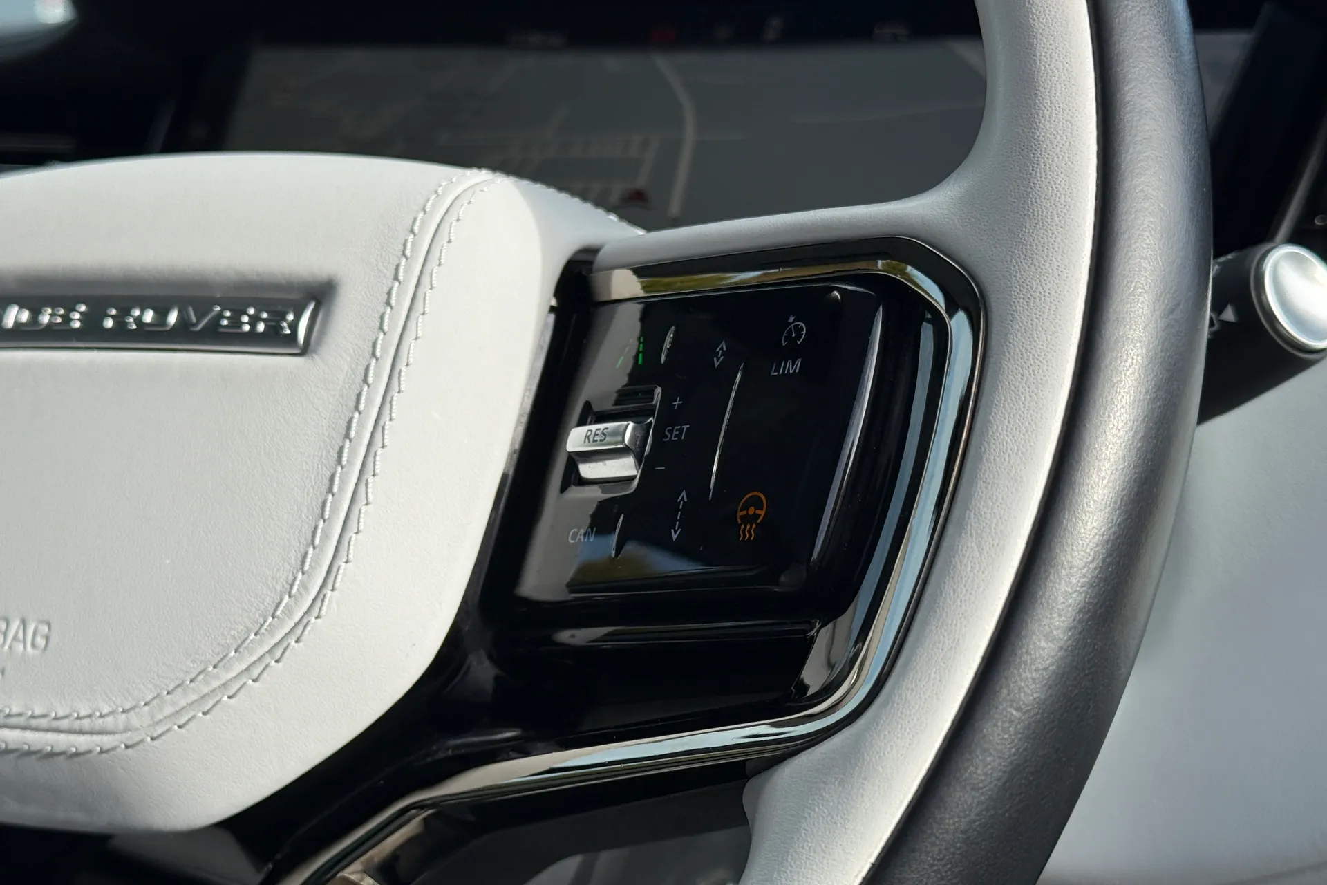 LAND ROVER RANGE ROVER SPORT thumbnail image number 48