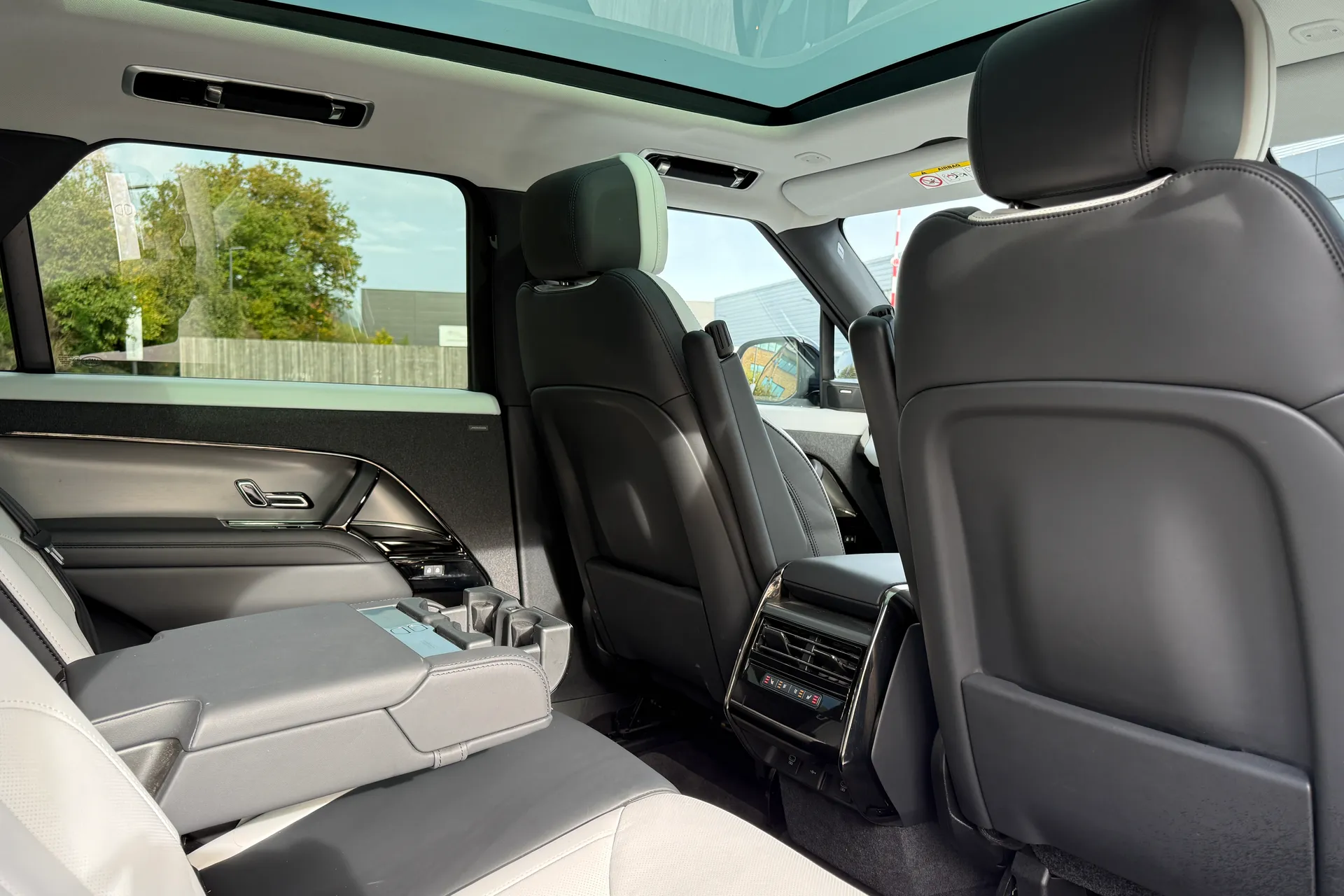 LAND ROVER RANGE ROVER SPORT thumbnail image number 33