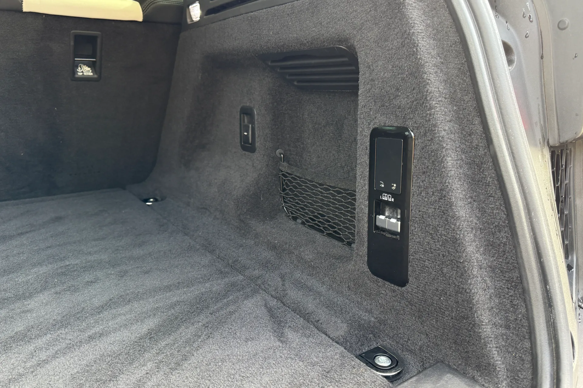 LAND ROVER RANGE ROVER SPORT thumbnail image number 29