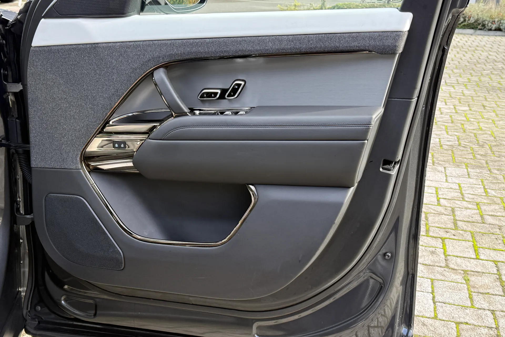 LAND ROVER RANGE ROVER SPORT thumbnail image number 46