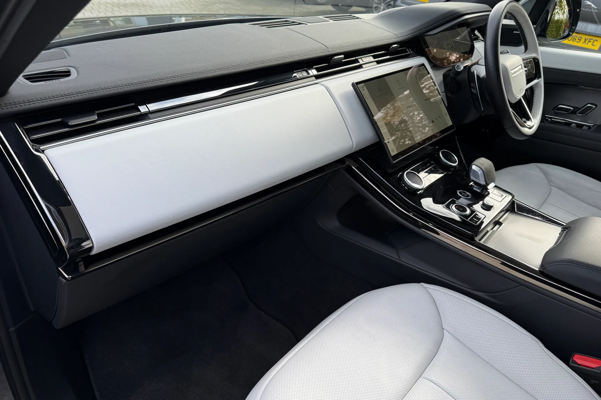 LAND ROVER RANGE ROVER SPORT thumbnail image number 40