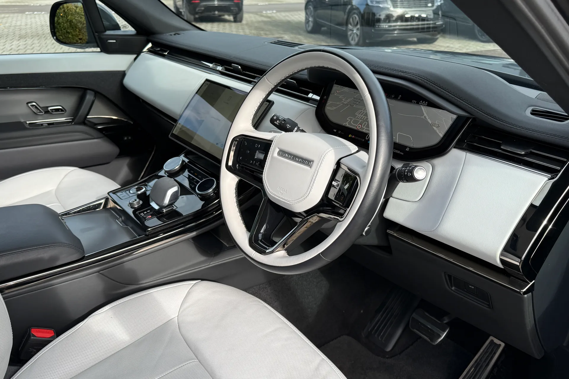 LAND ROVER RANGE ROVER SPORT thumbnail image number 38