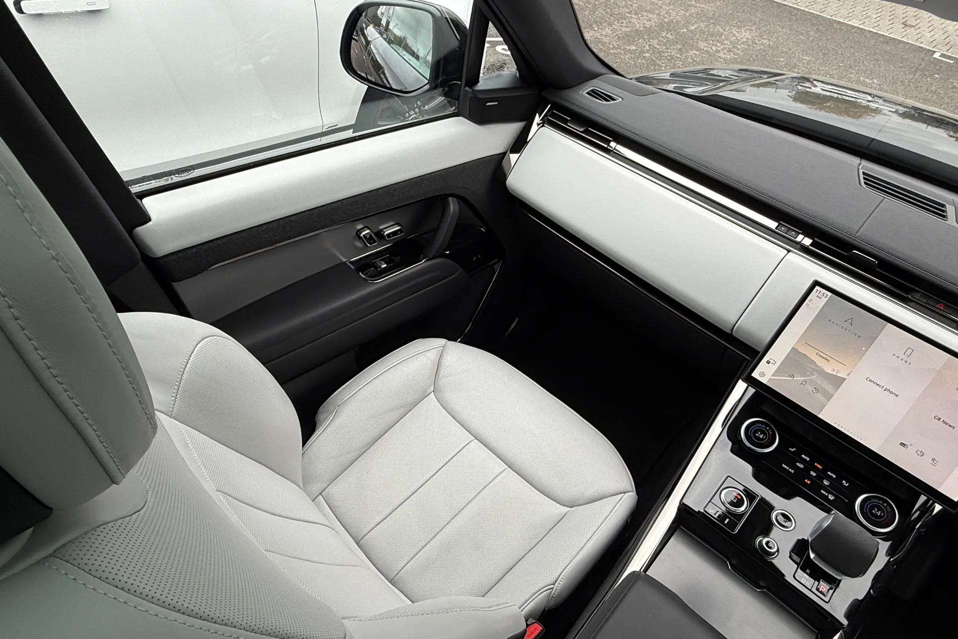 LAND ROVER RANGE ROVER SPORT thumbnail image number 21