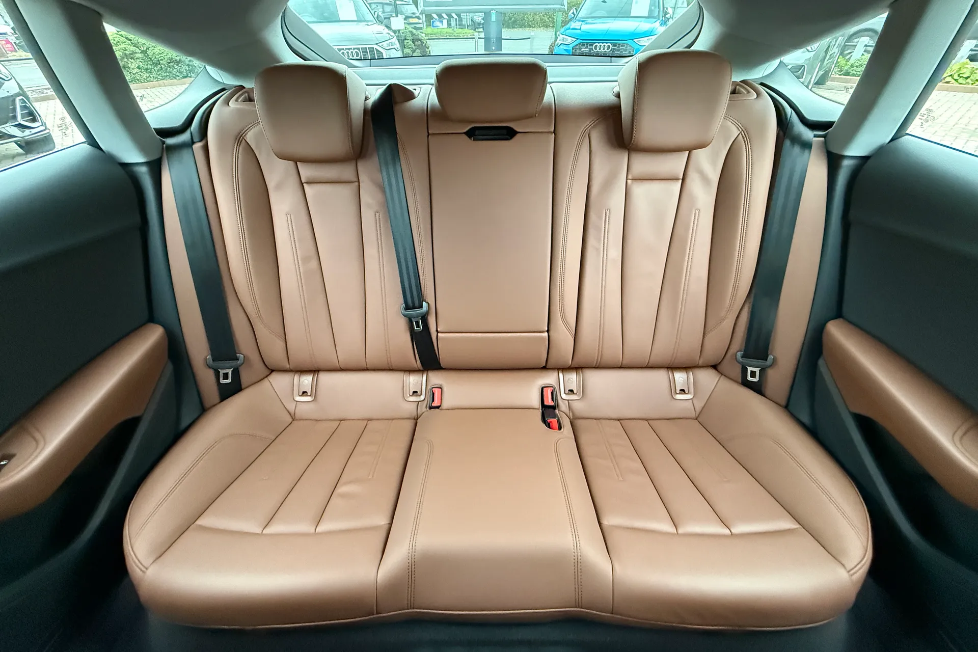 Audi A5 thumbnail image number 34