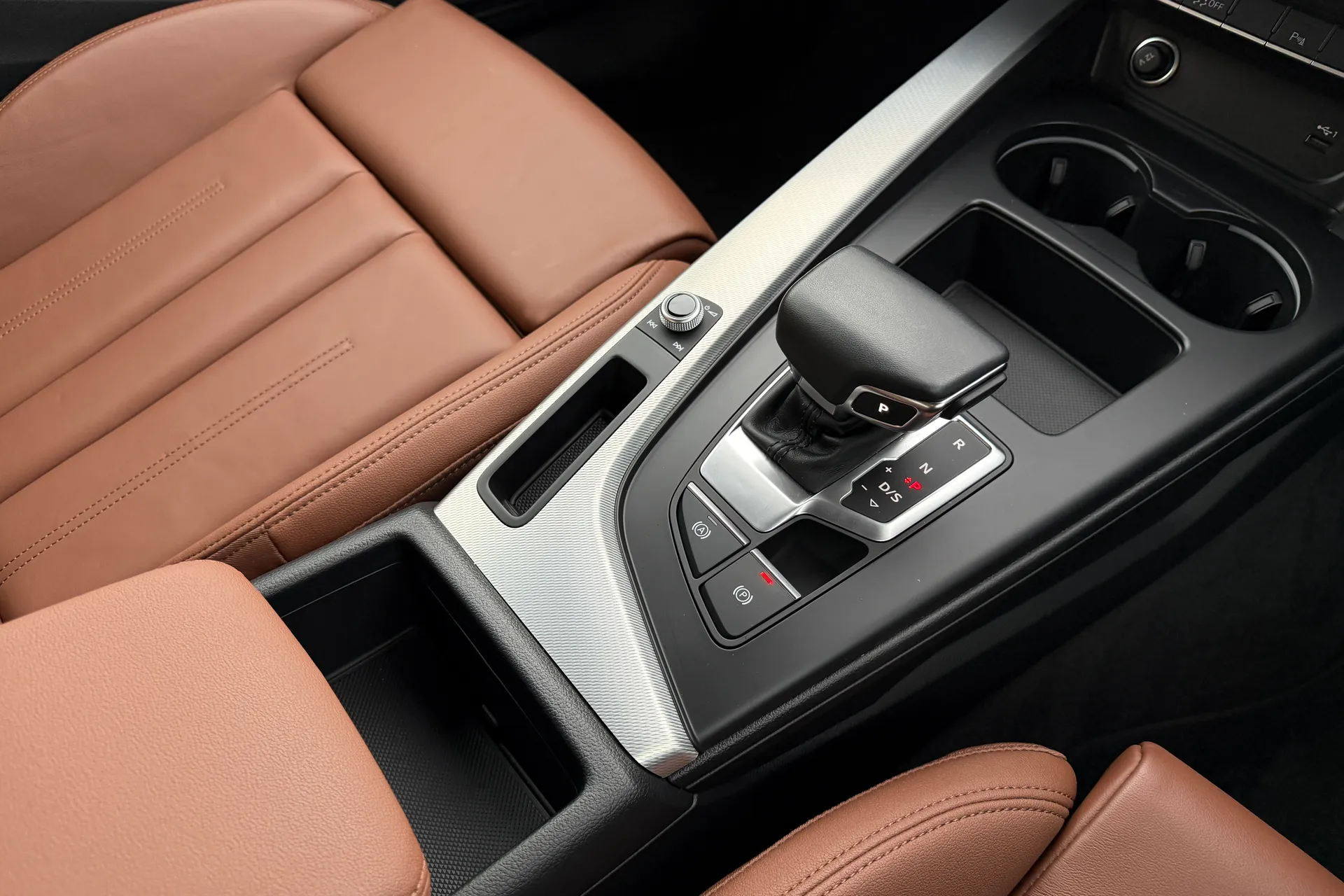 Audi A5 thumbnail image number 36