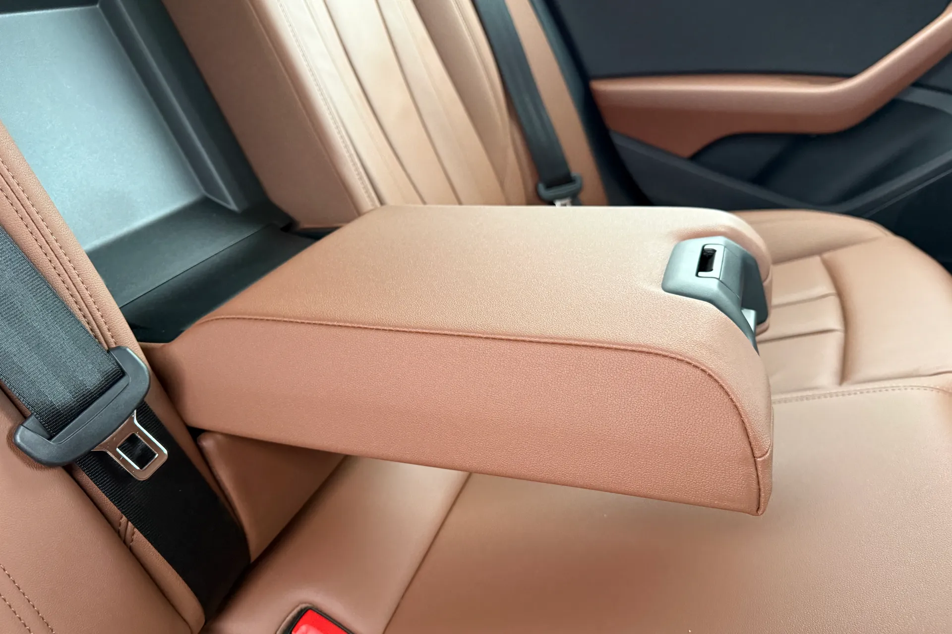 Audi A5 thumbnail image number 42