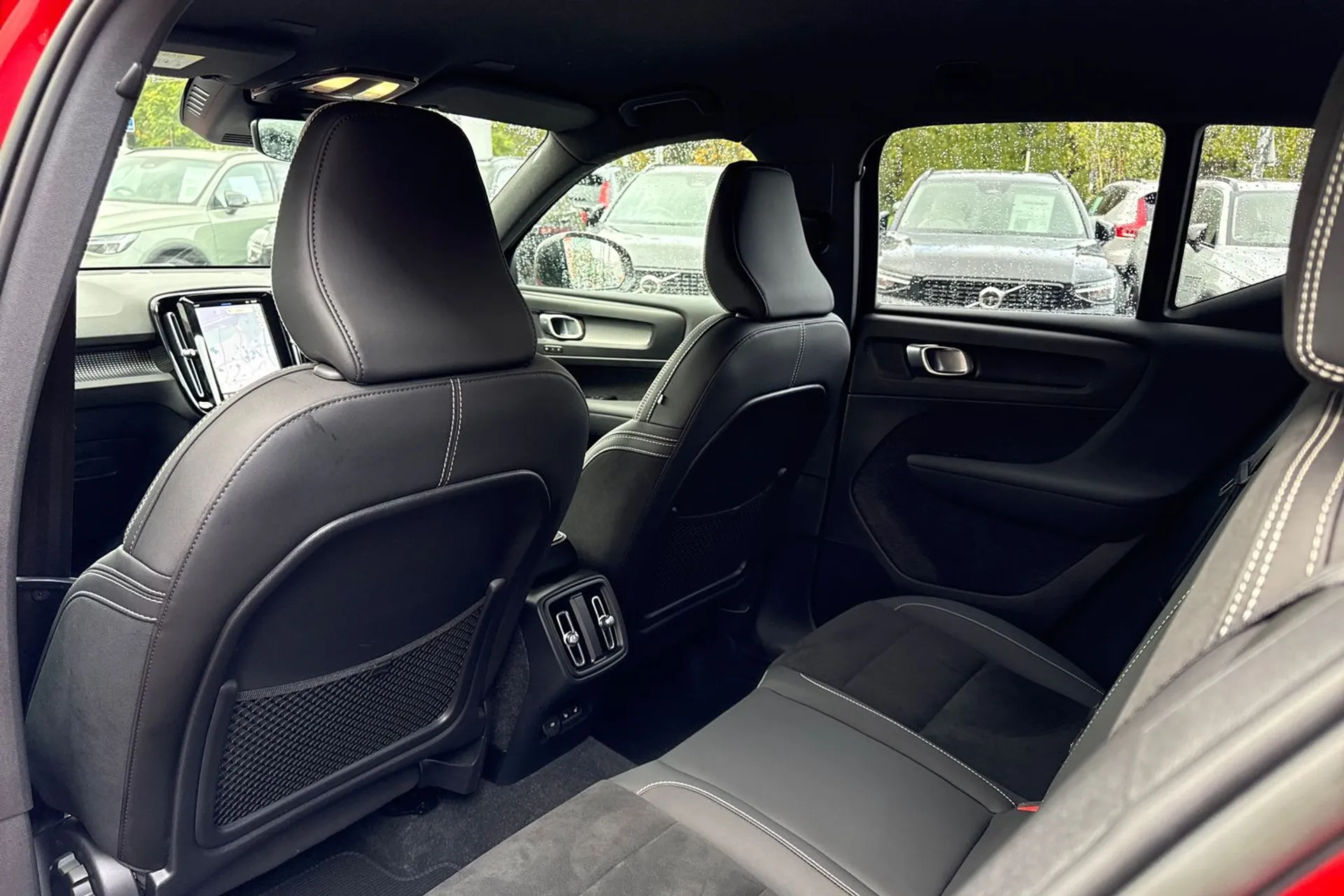 Volvo XC40 thumbnail image number 30