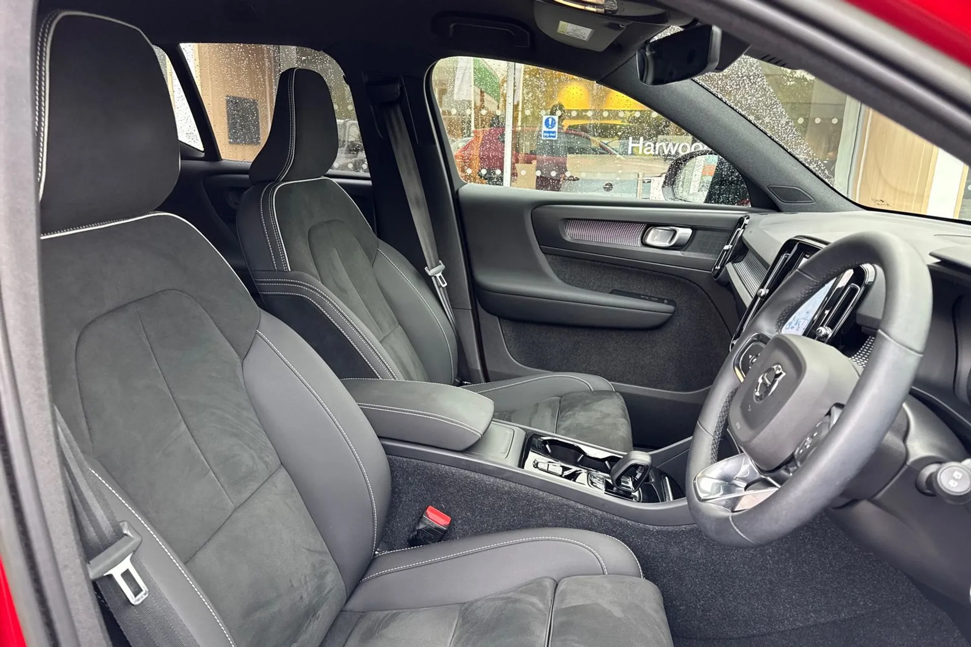 Volvo XC40 thumbnail image number 25