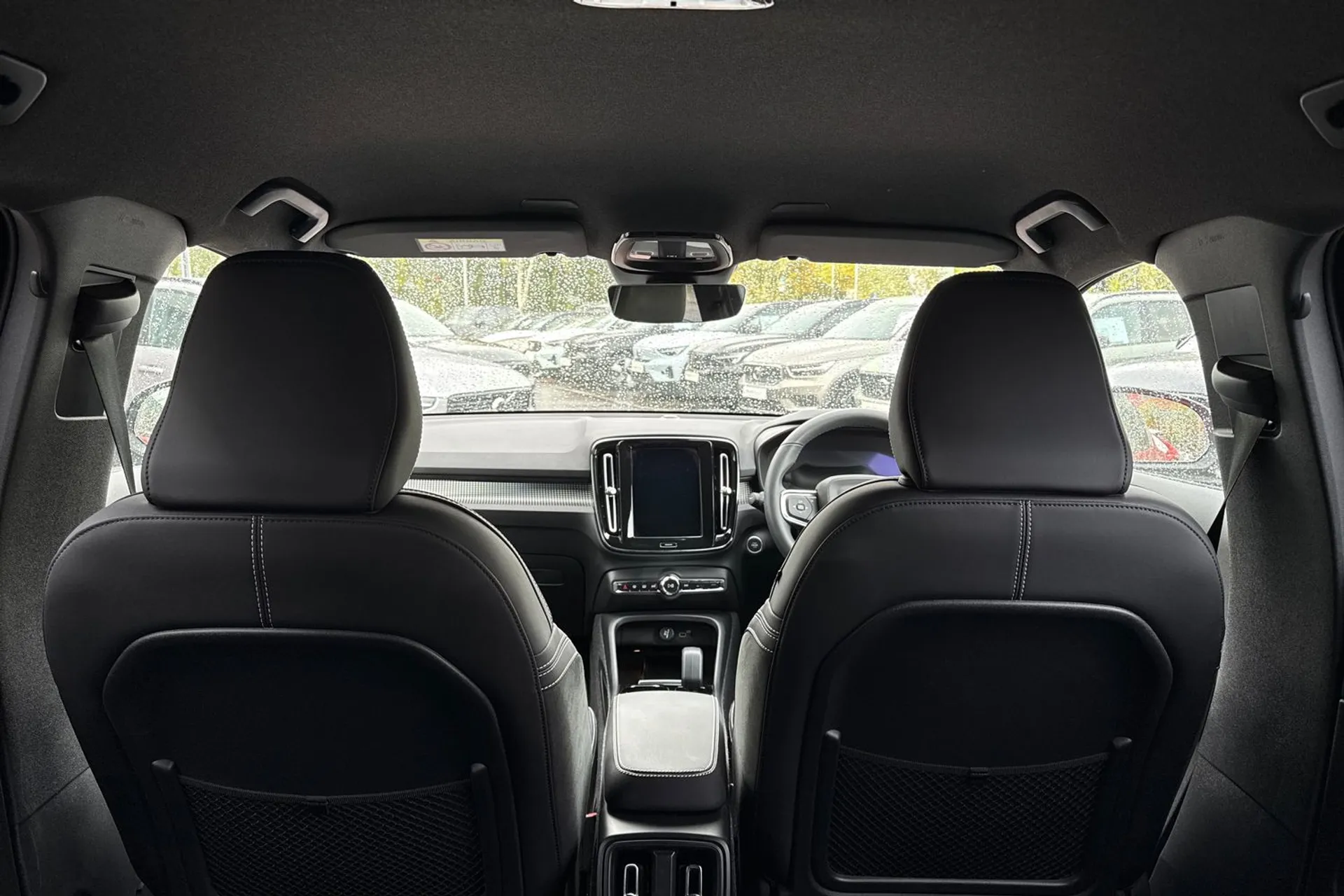 Volvo XC40 thumbnail image number 21