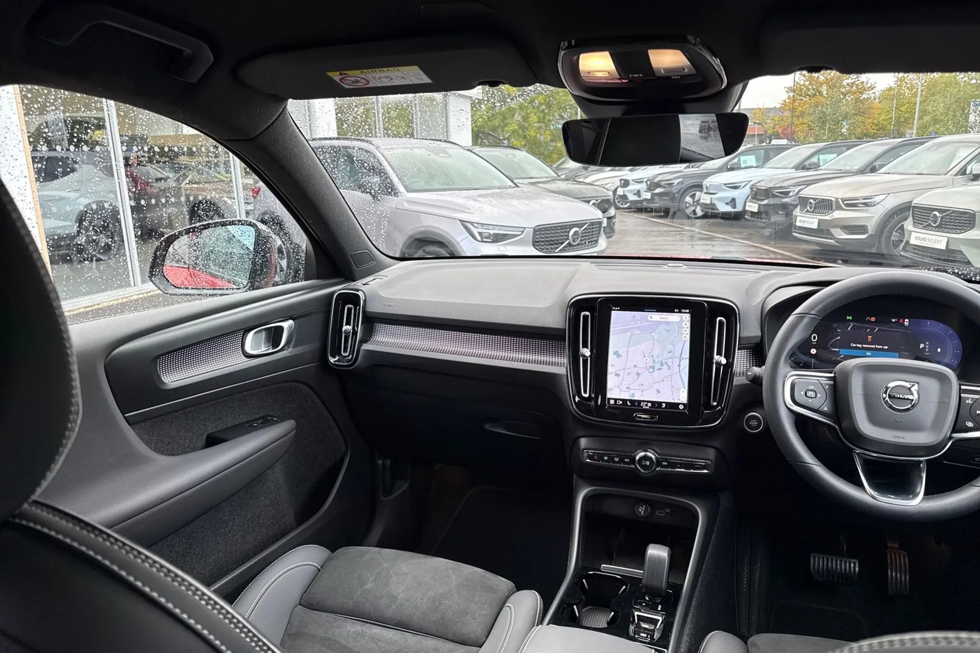 Volvo XC40 thumbnail image number 32