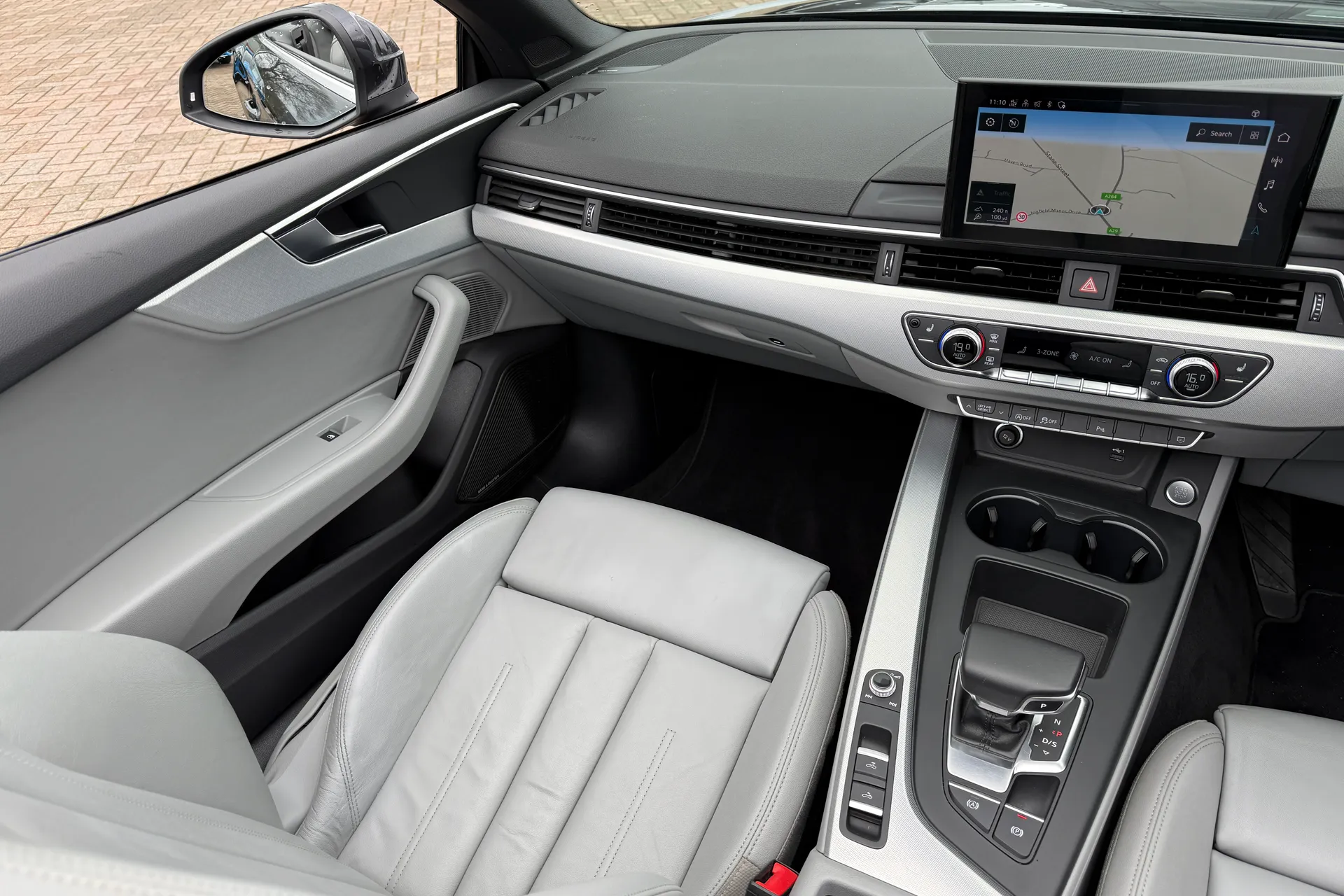 Audi A5 thumbnail image number 36