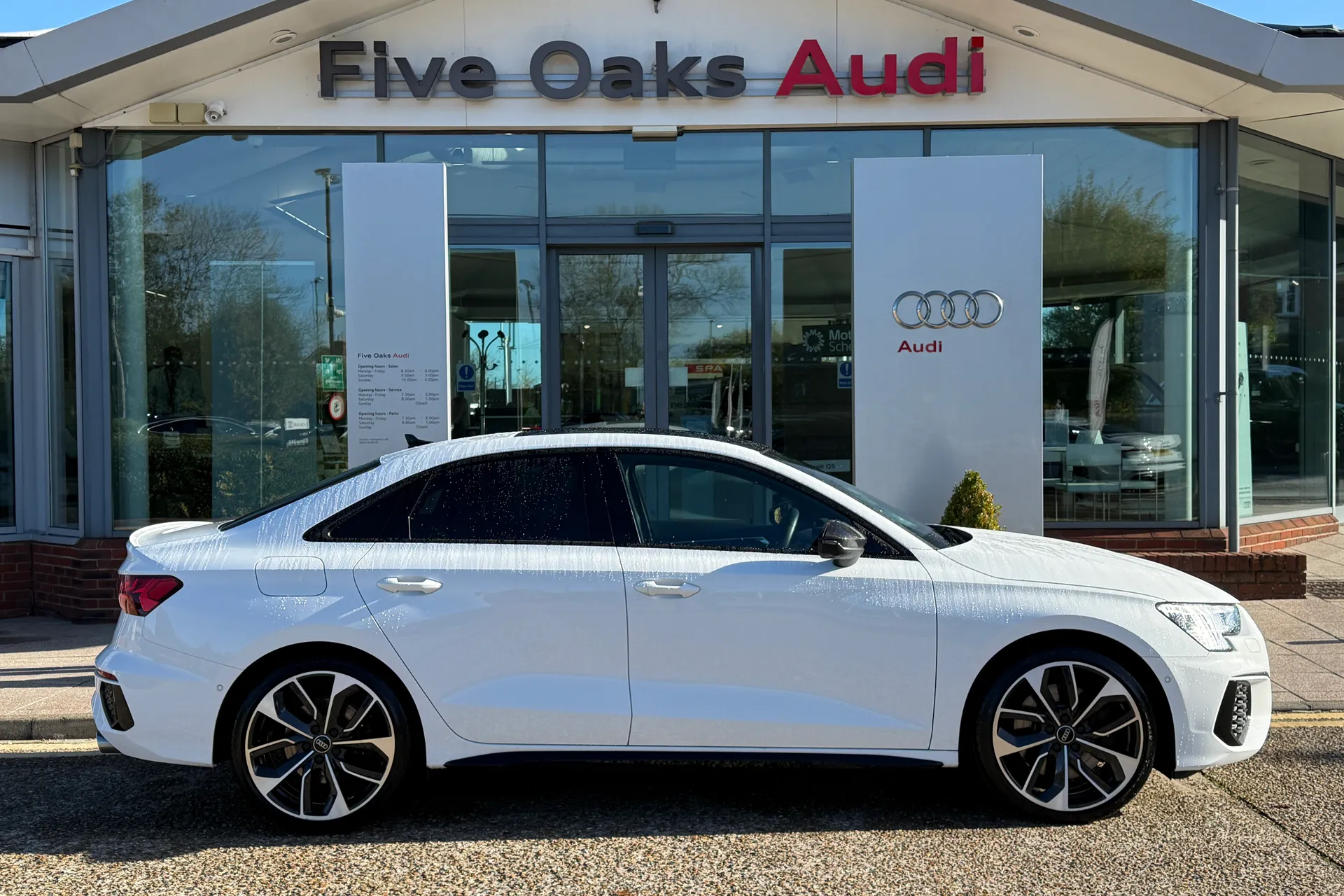 Audi A3 thumbnail image number 2