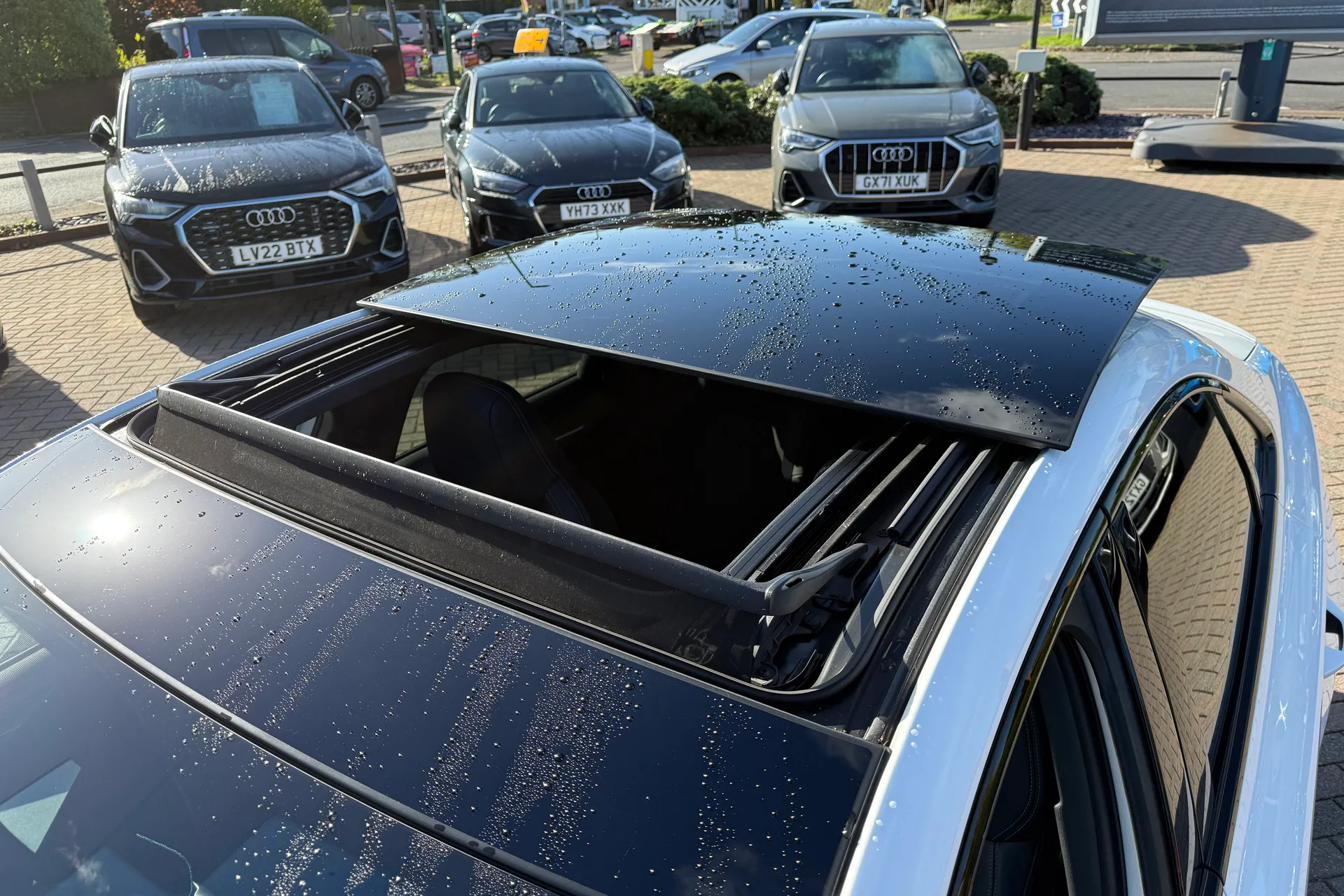 Audi A3 thumbnail image number 4