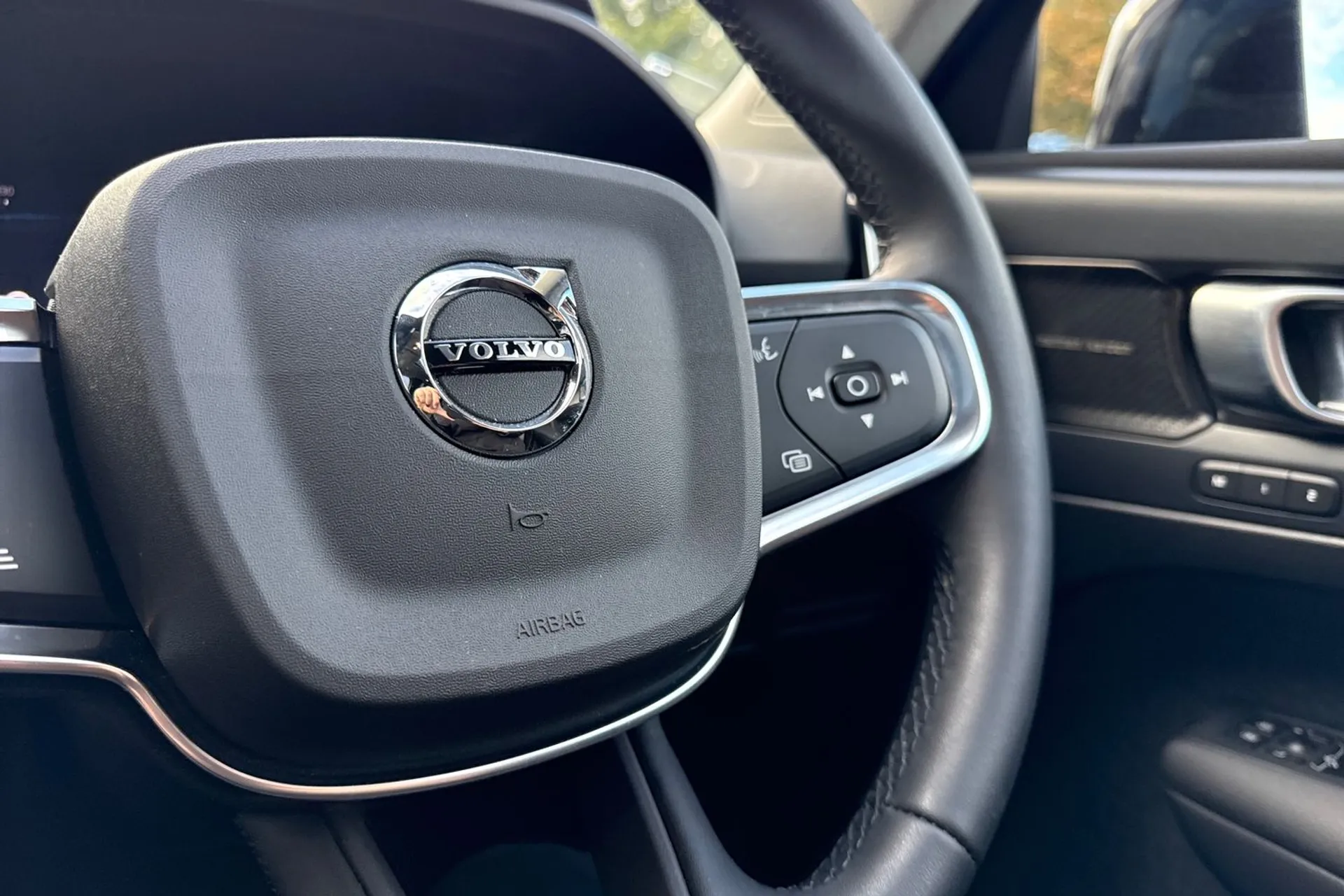 Volvo XC40 thumbnail image number 37