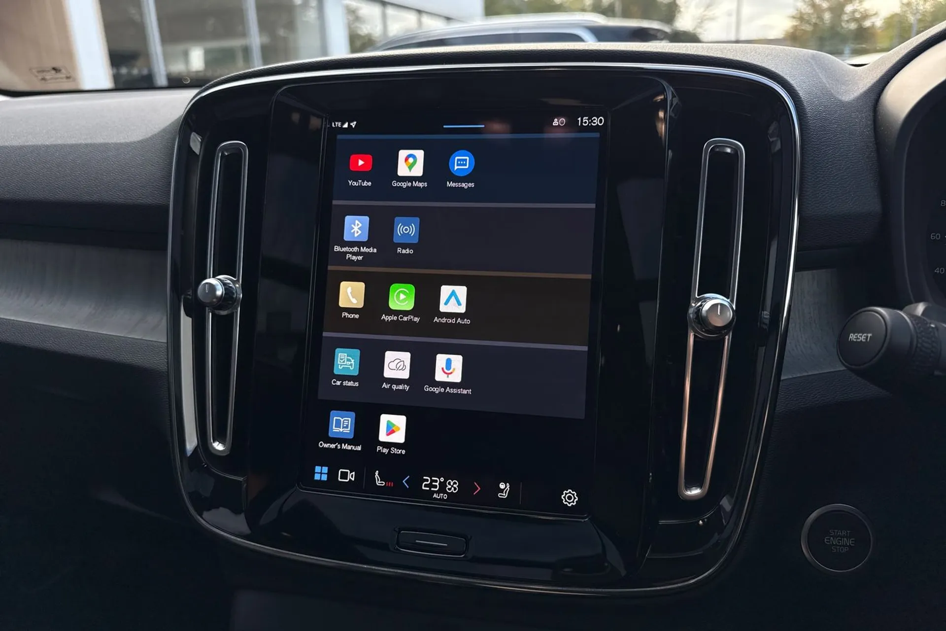 Volvo XC40 thumbnail image number 40