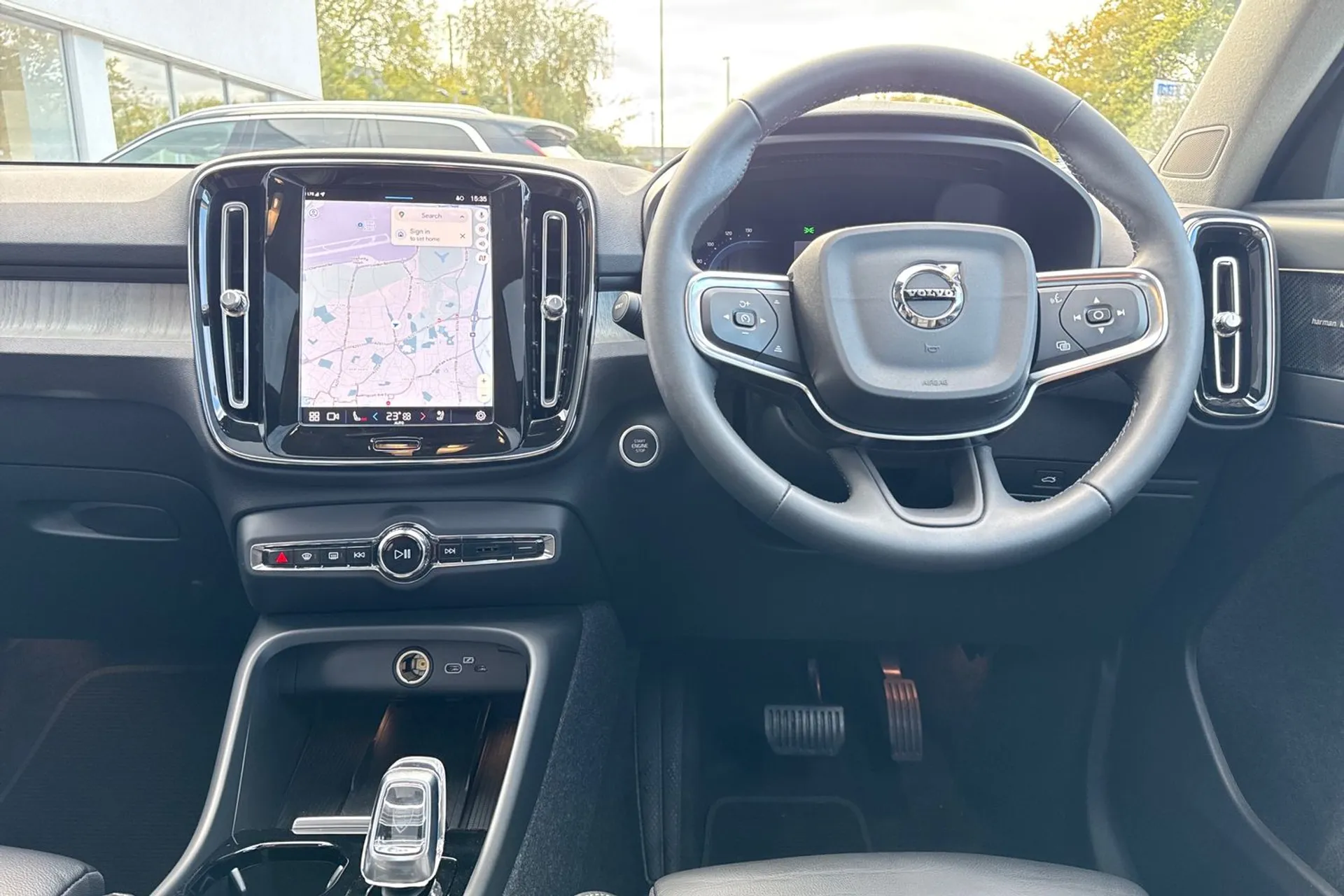 Volvo XC40 thumbnail image number 34