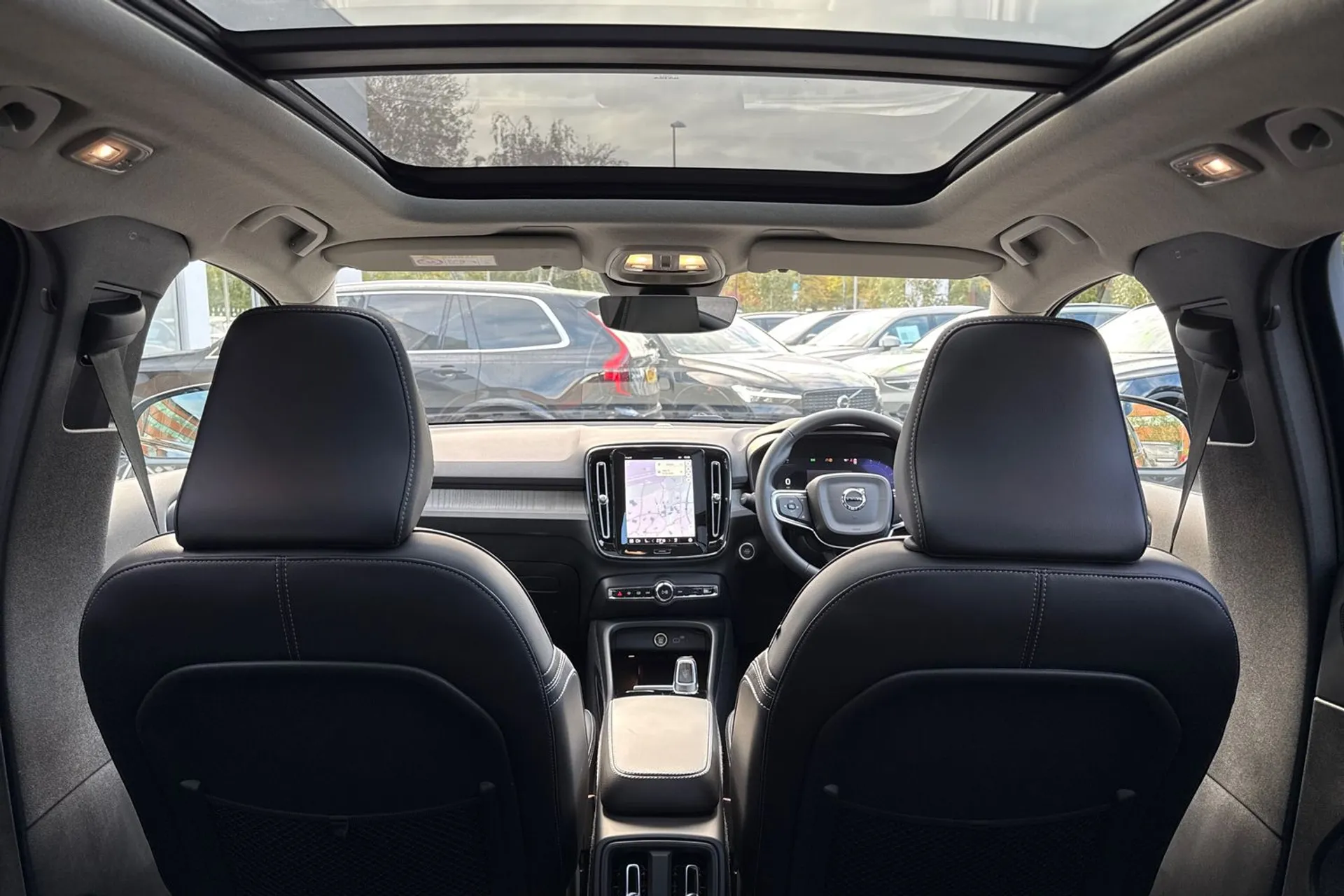 Volvo XC40 thumbnail image number 22