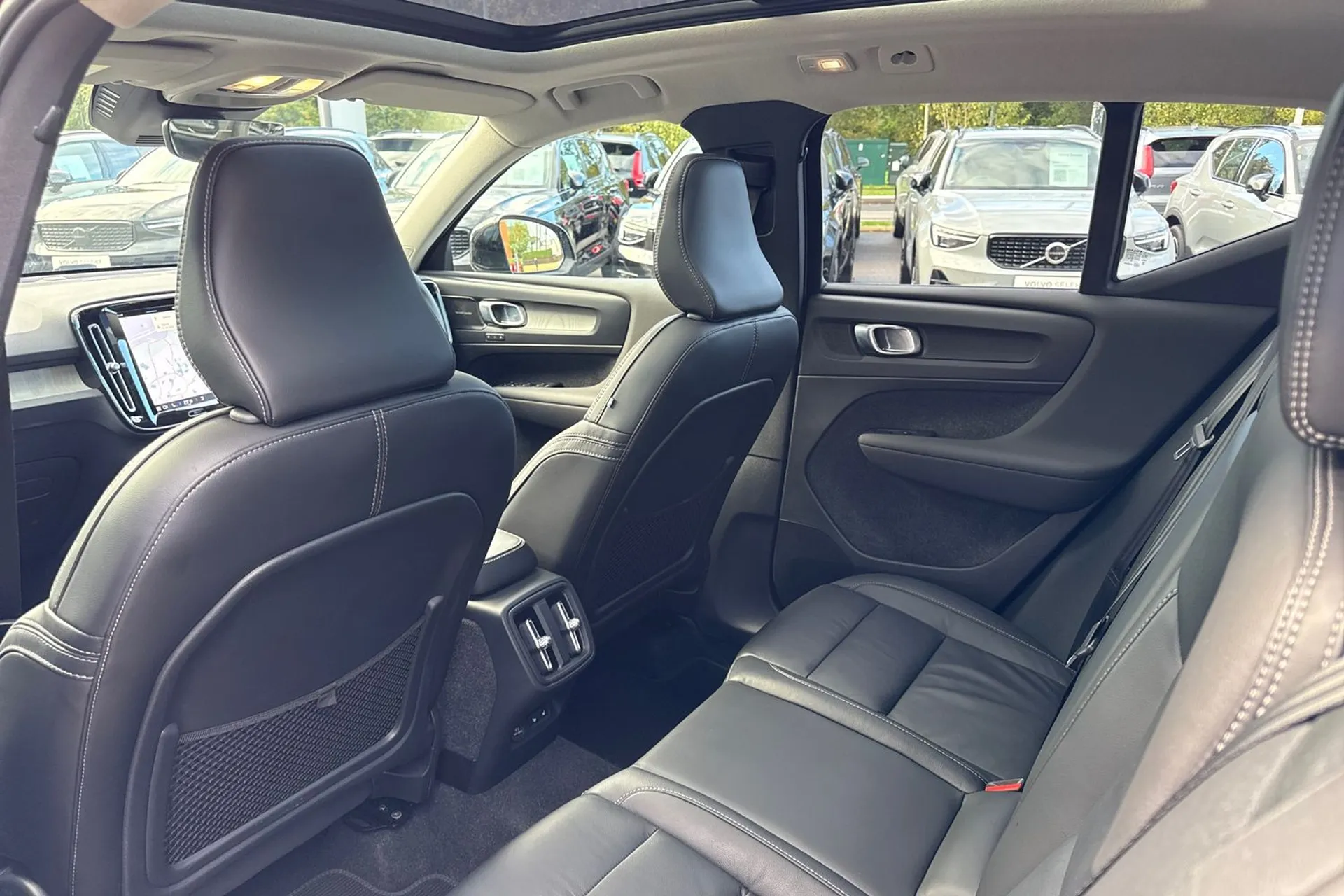 Volvo XC40 thumbnail image number 31