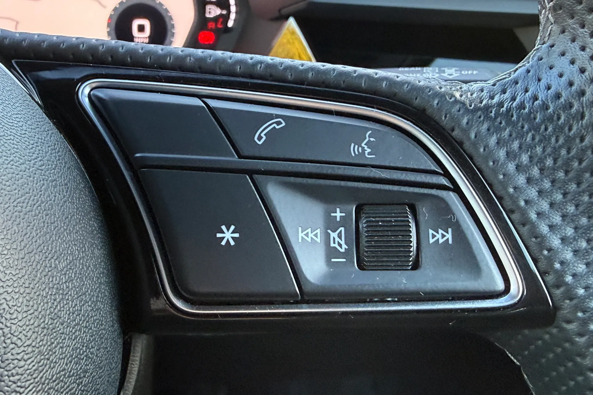 Audi A3 thumbnail image number 19