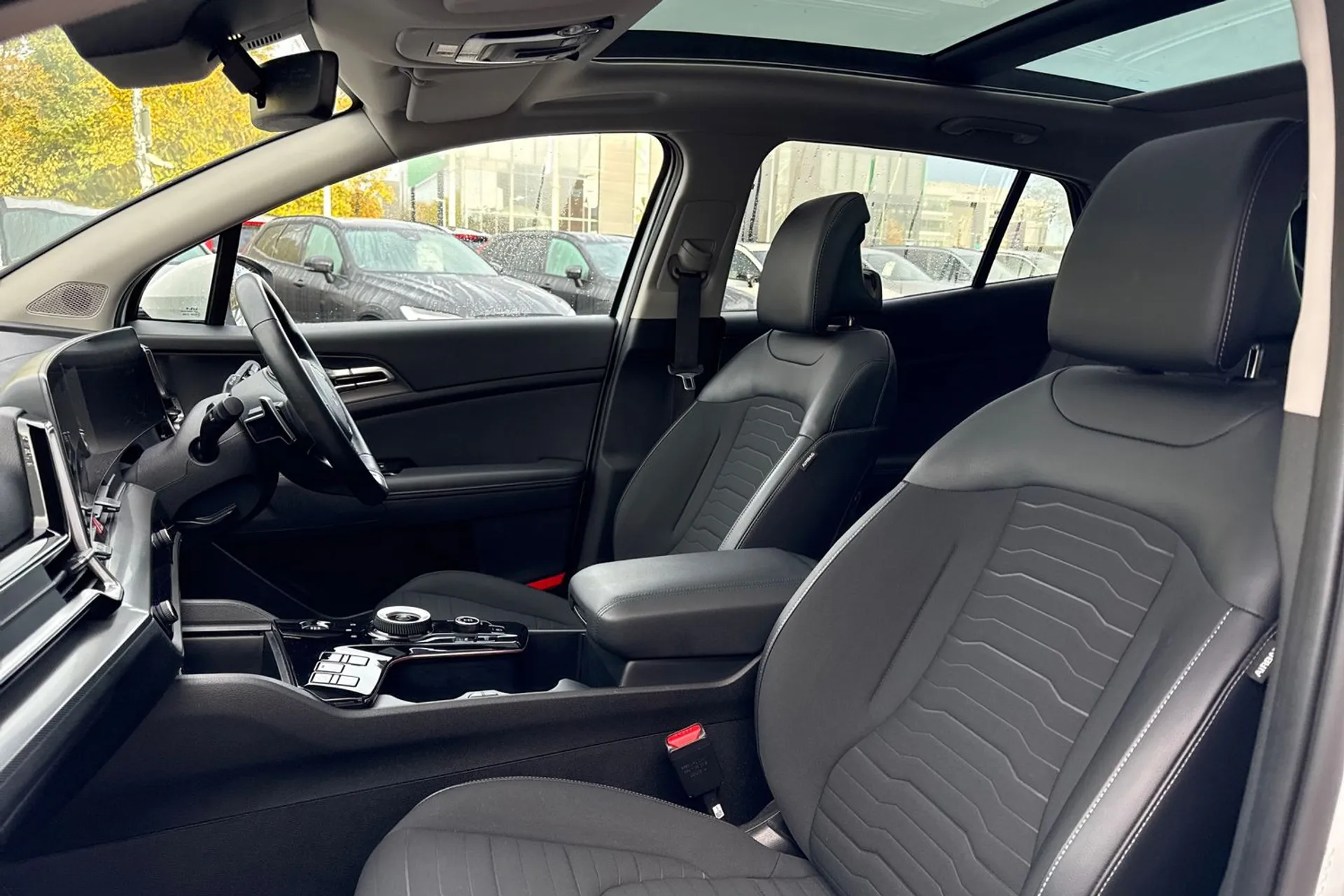 KIA SPORTAGE thumbnail image number 28